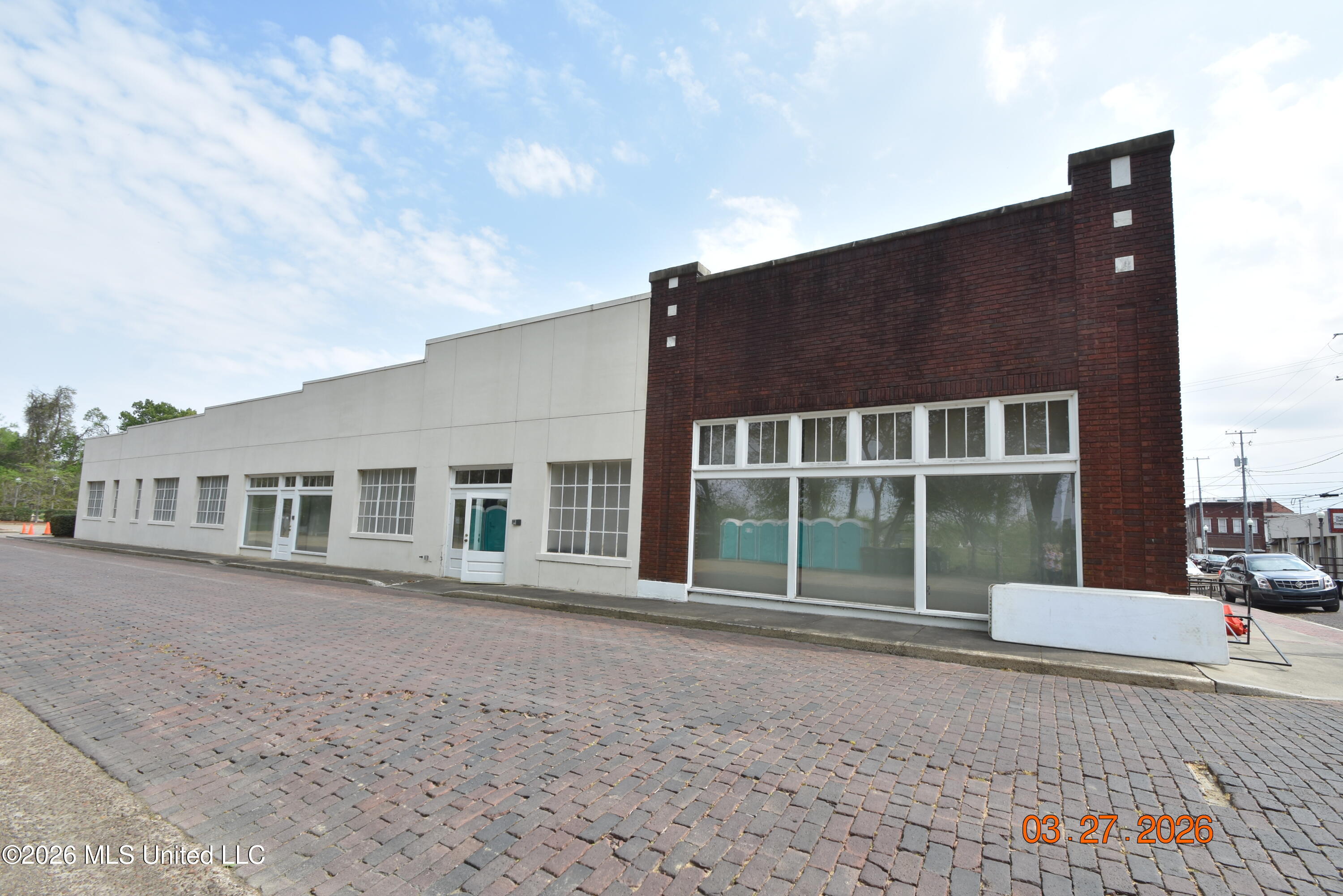 101 Main Street Property Photo 2