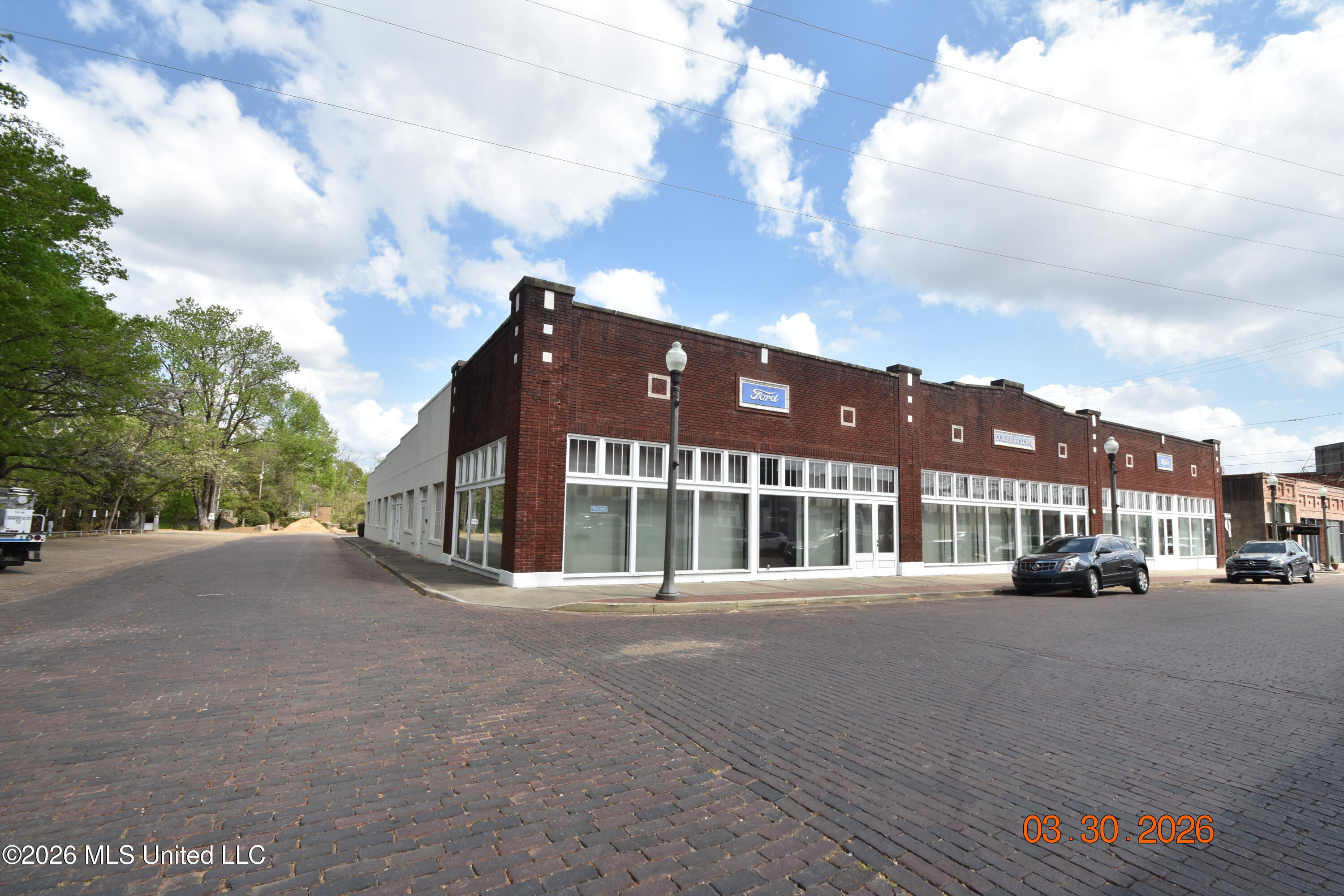 101 Main Street Property Photo 4