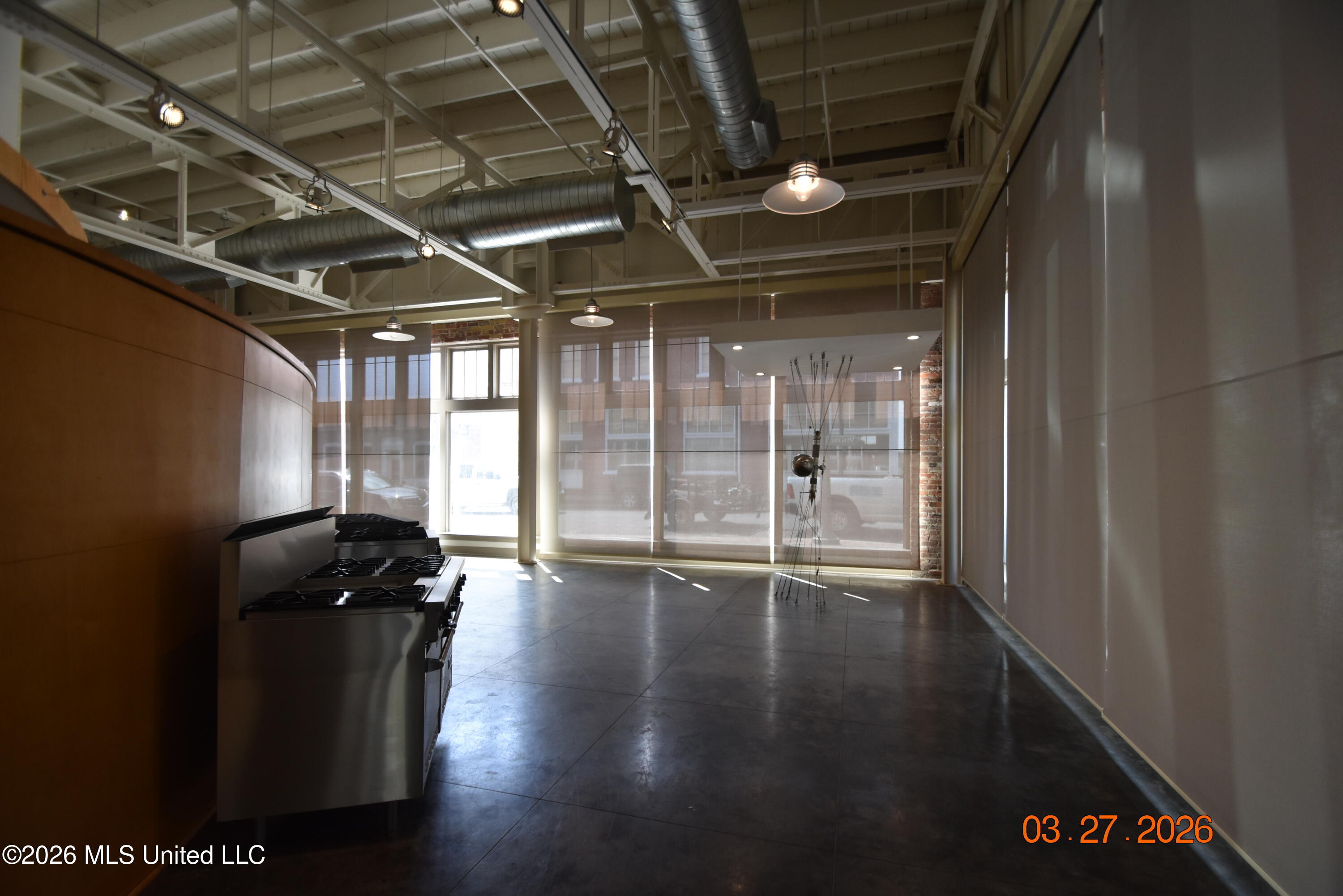 101 Main Street Property Photo 7