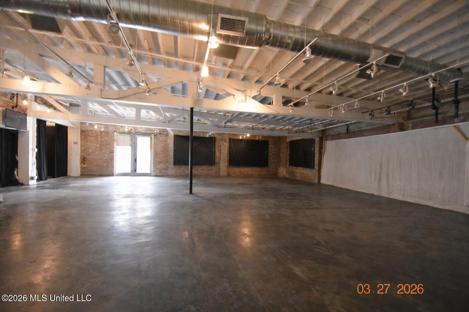 101 Main Street Property Photo 53