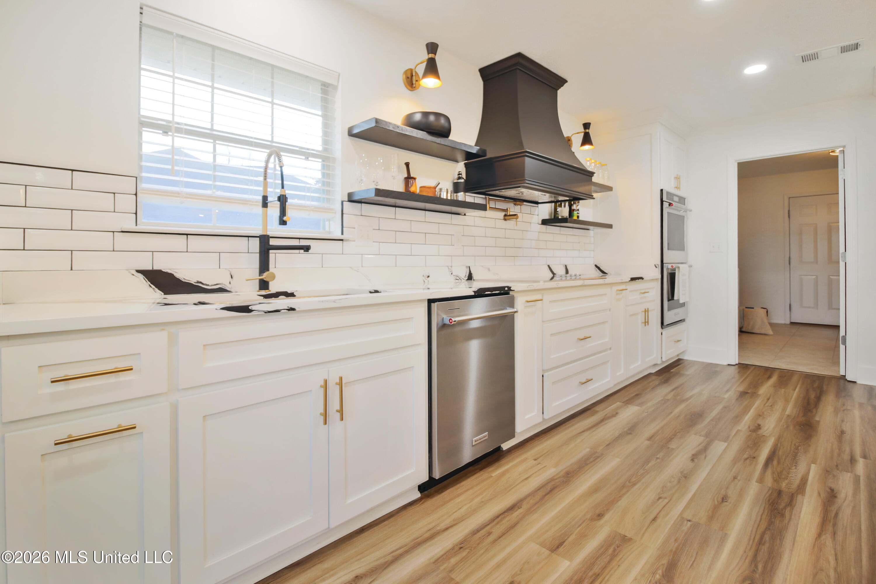 15002 E Shadow Creek Drive Property Photo 8