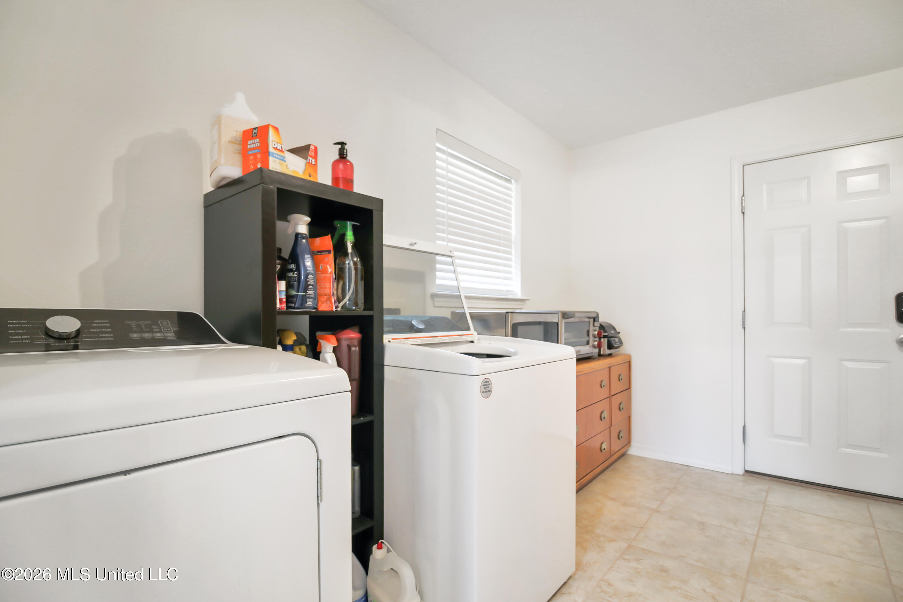 15002 E Shadow Creek Drive Property Photo 11