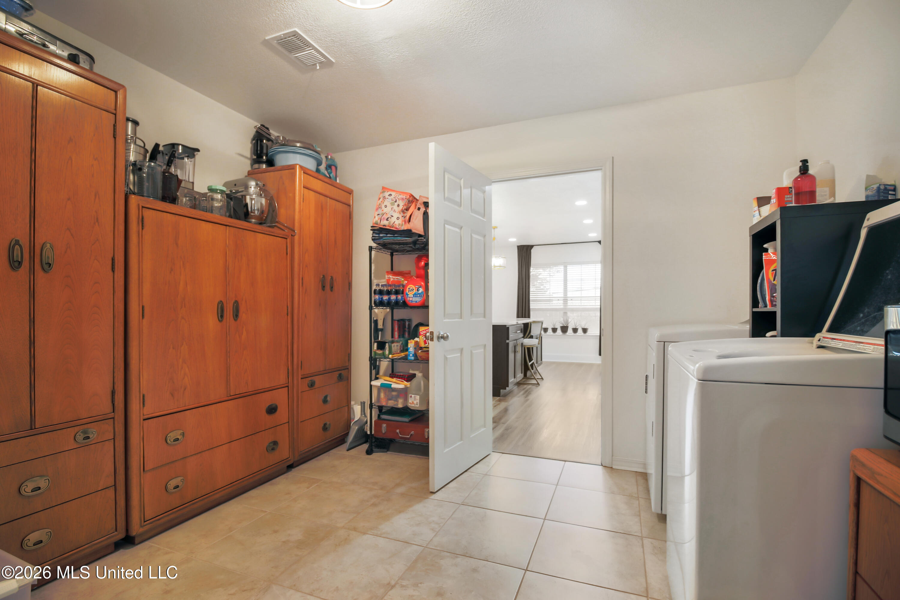 15002 E Shadow Creek Drive Property Photo 12