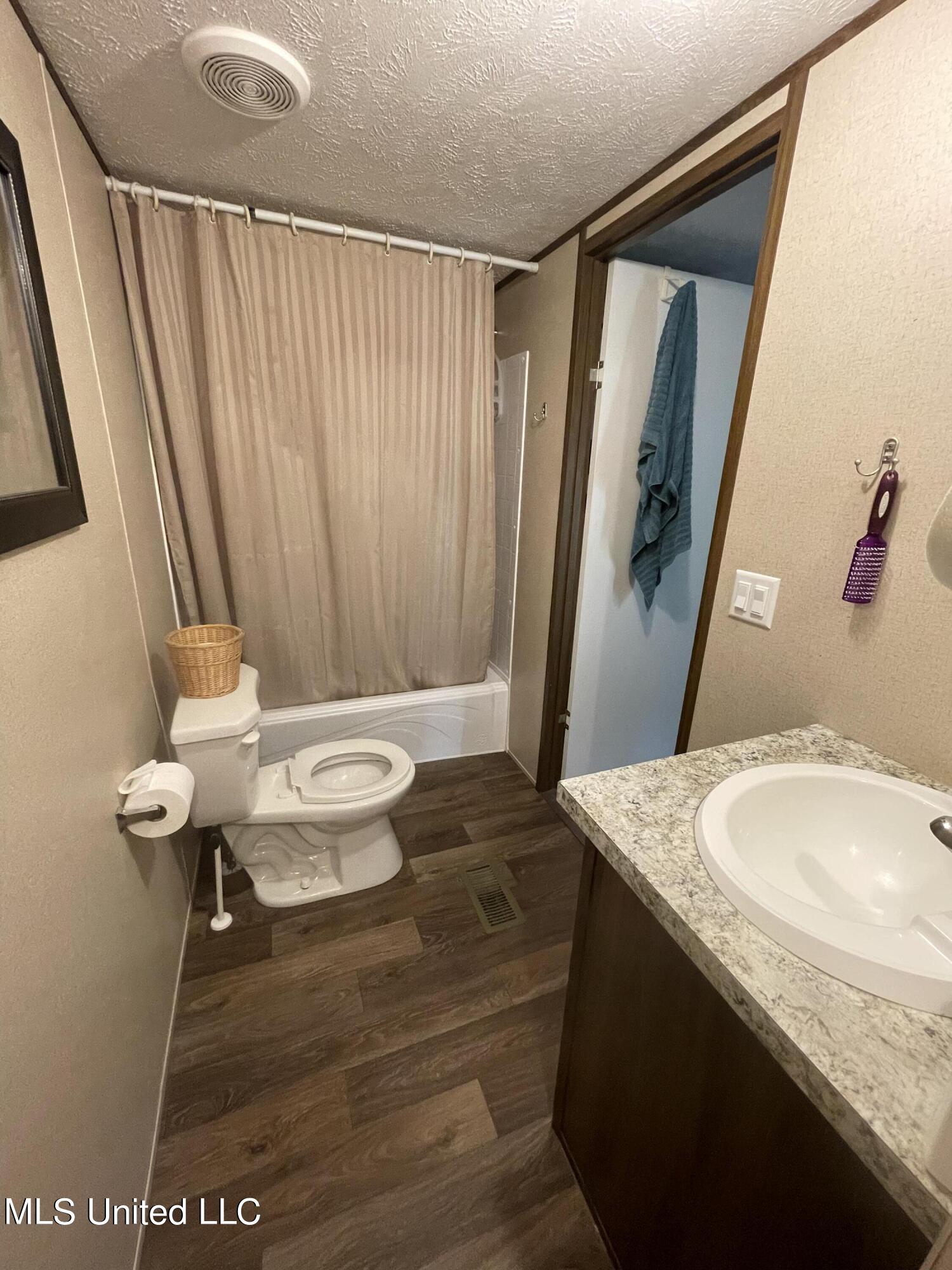 315 Young Road Property Photo 6