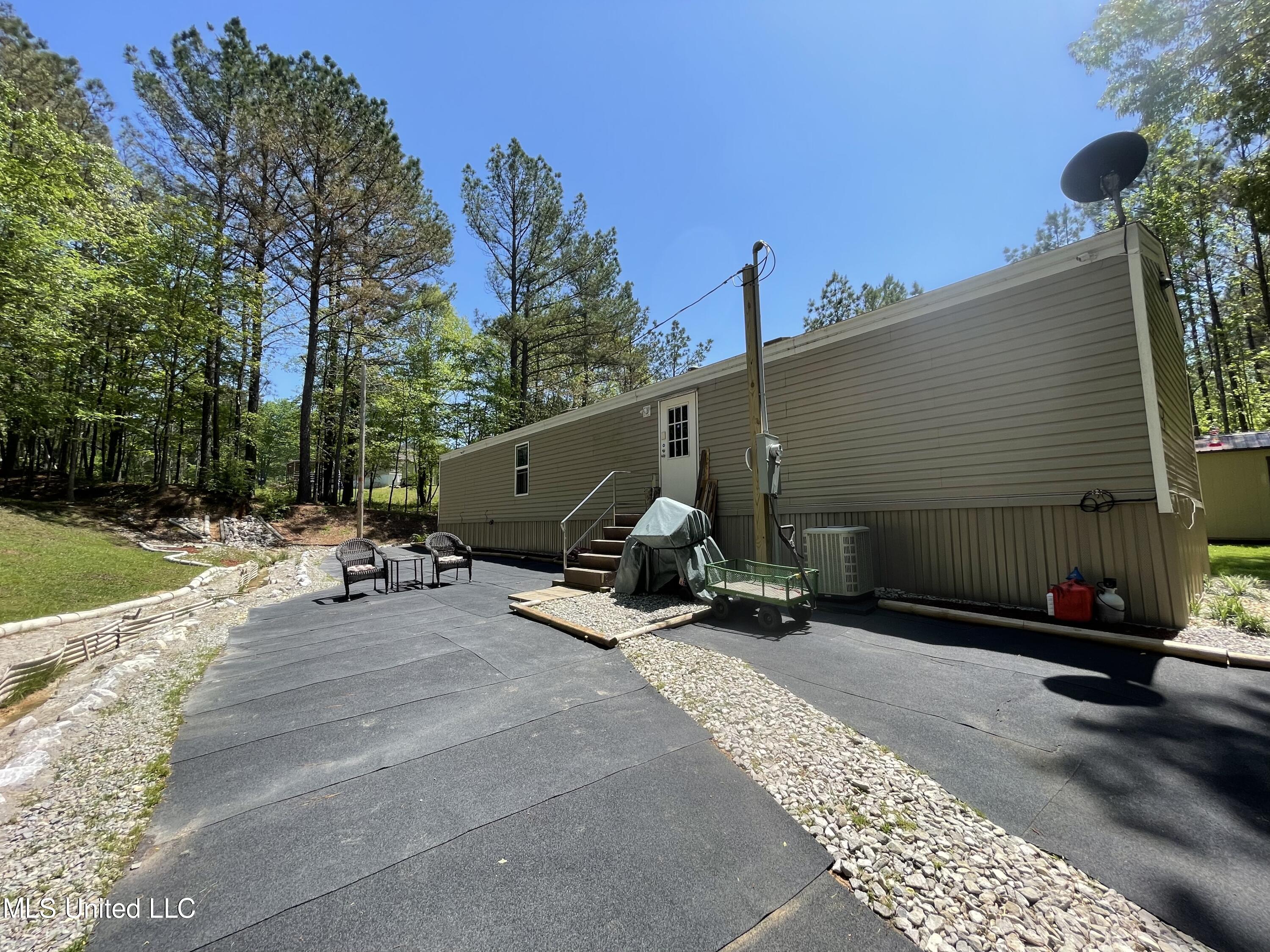 315 Young Road Property Photo 10