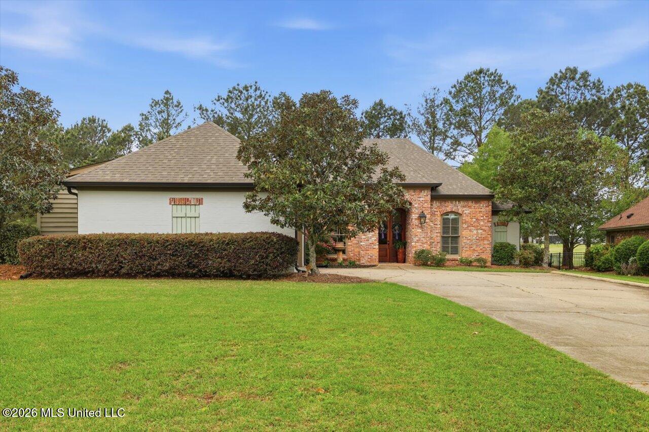 283 Caroline Boulevard Property Photo 1