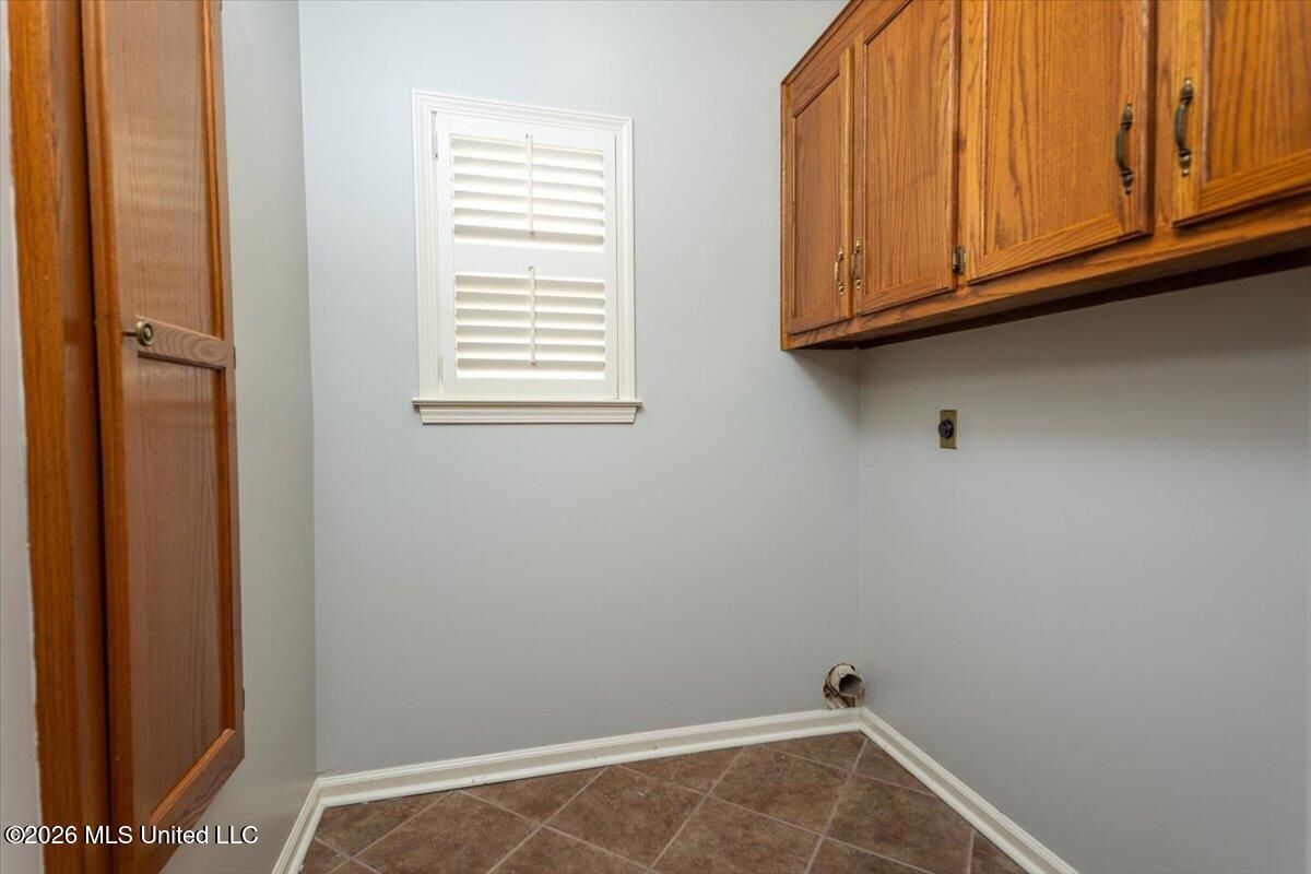 6555 Masters Drive Property Photo 5