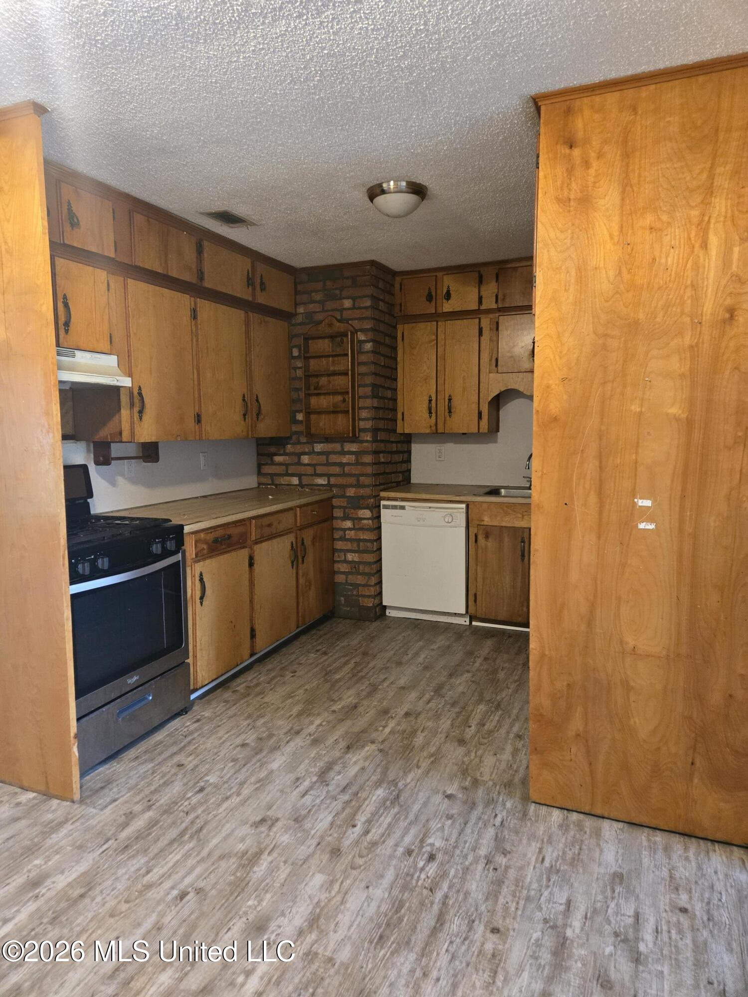 2710 E Angela Circle Property Photo 7