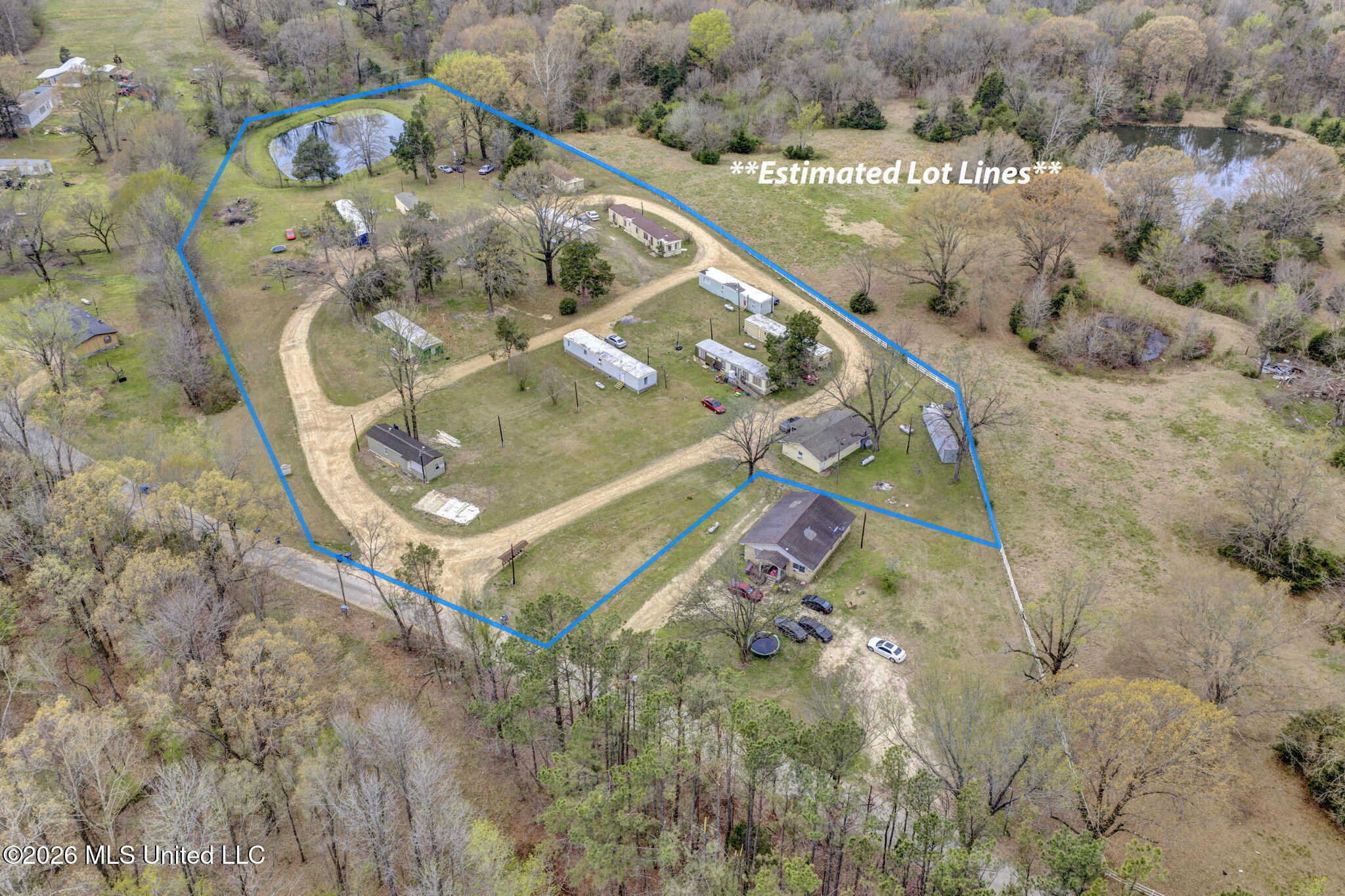 400 Red Hill Circle Property Photo 1