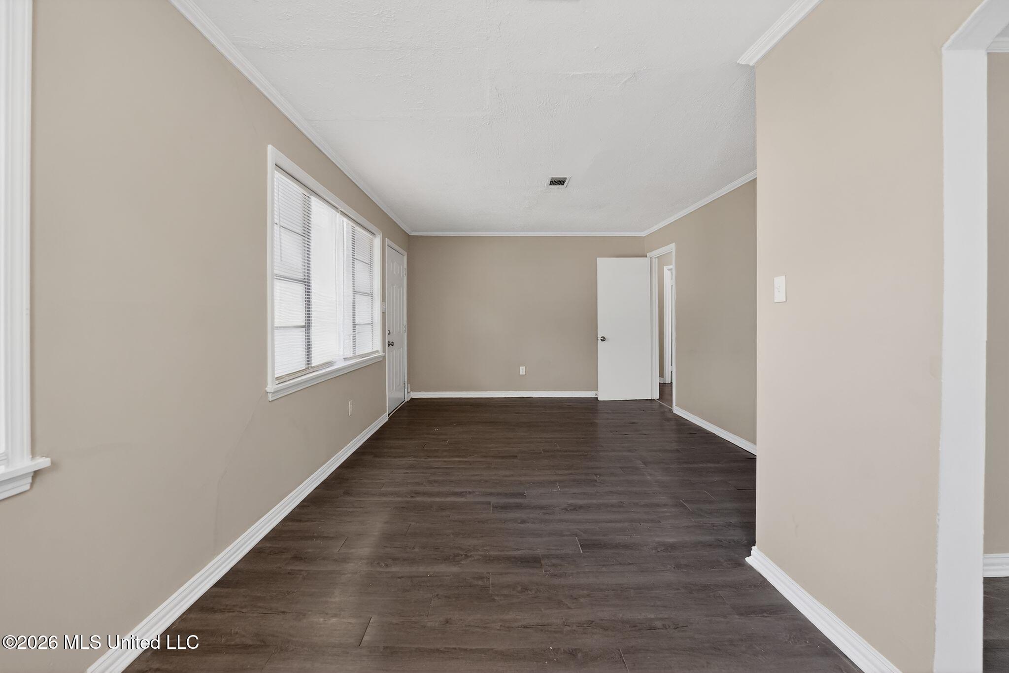 1406 Cadillac Drive Property Photo 8