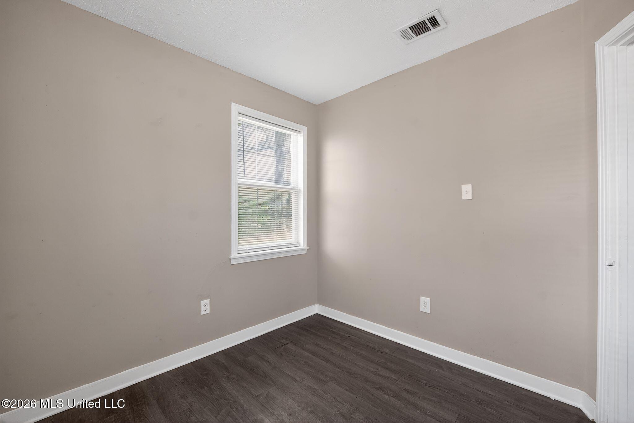 1406 Cadillac Drive Property Photo 10