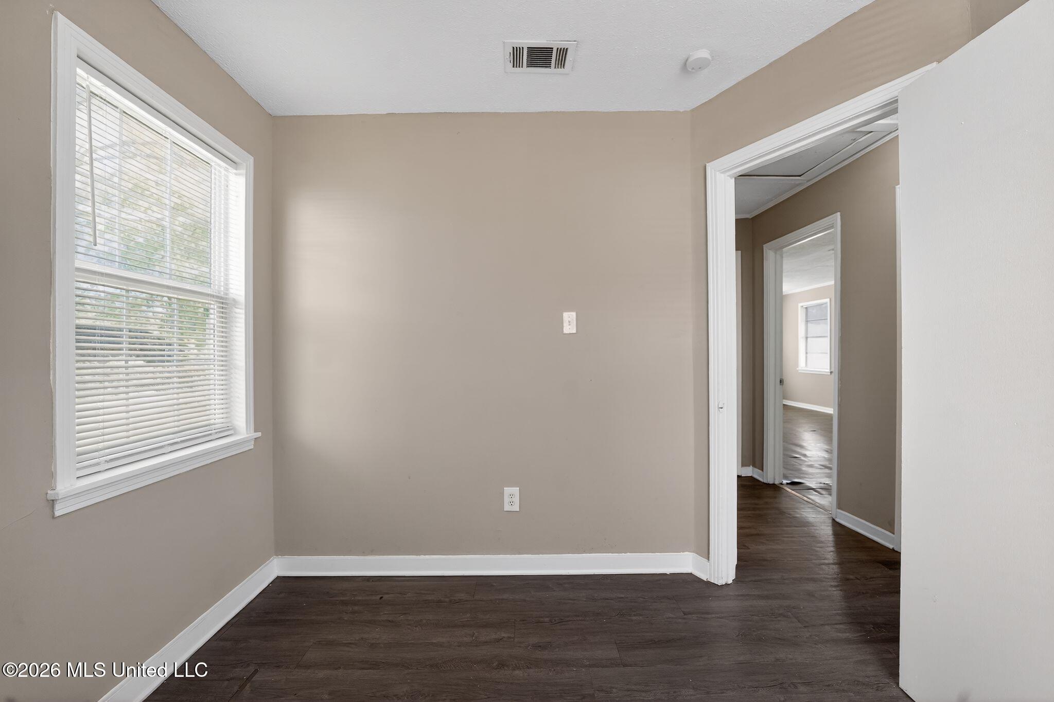 1406 Cadillac Drive Property Photo 14