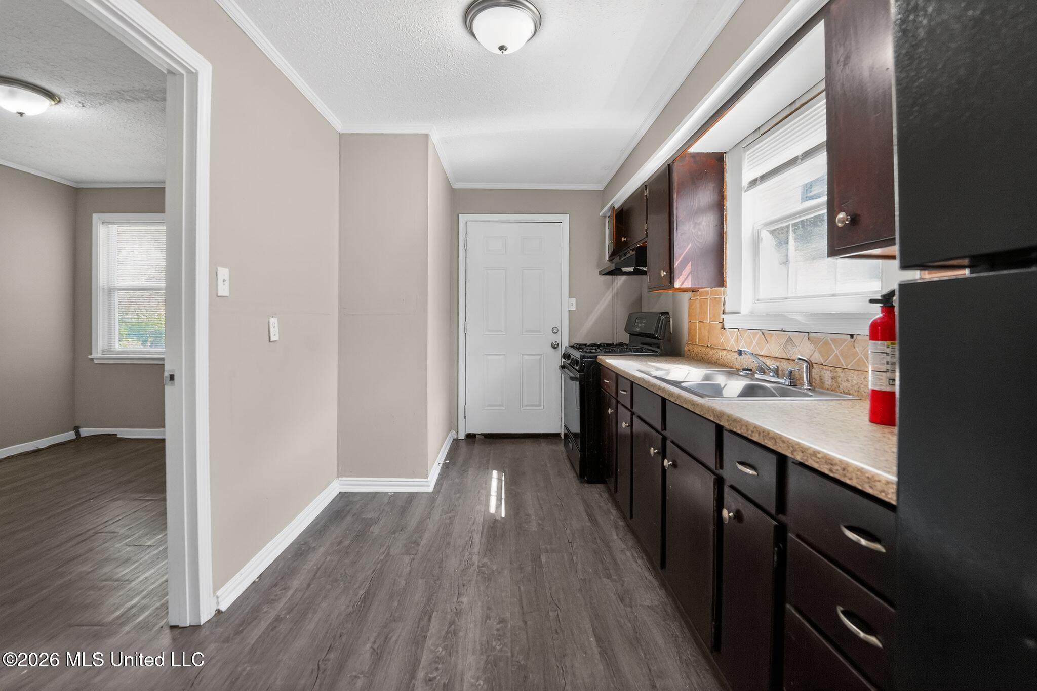 1406 Cadillac Drive Property Photo 27