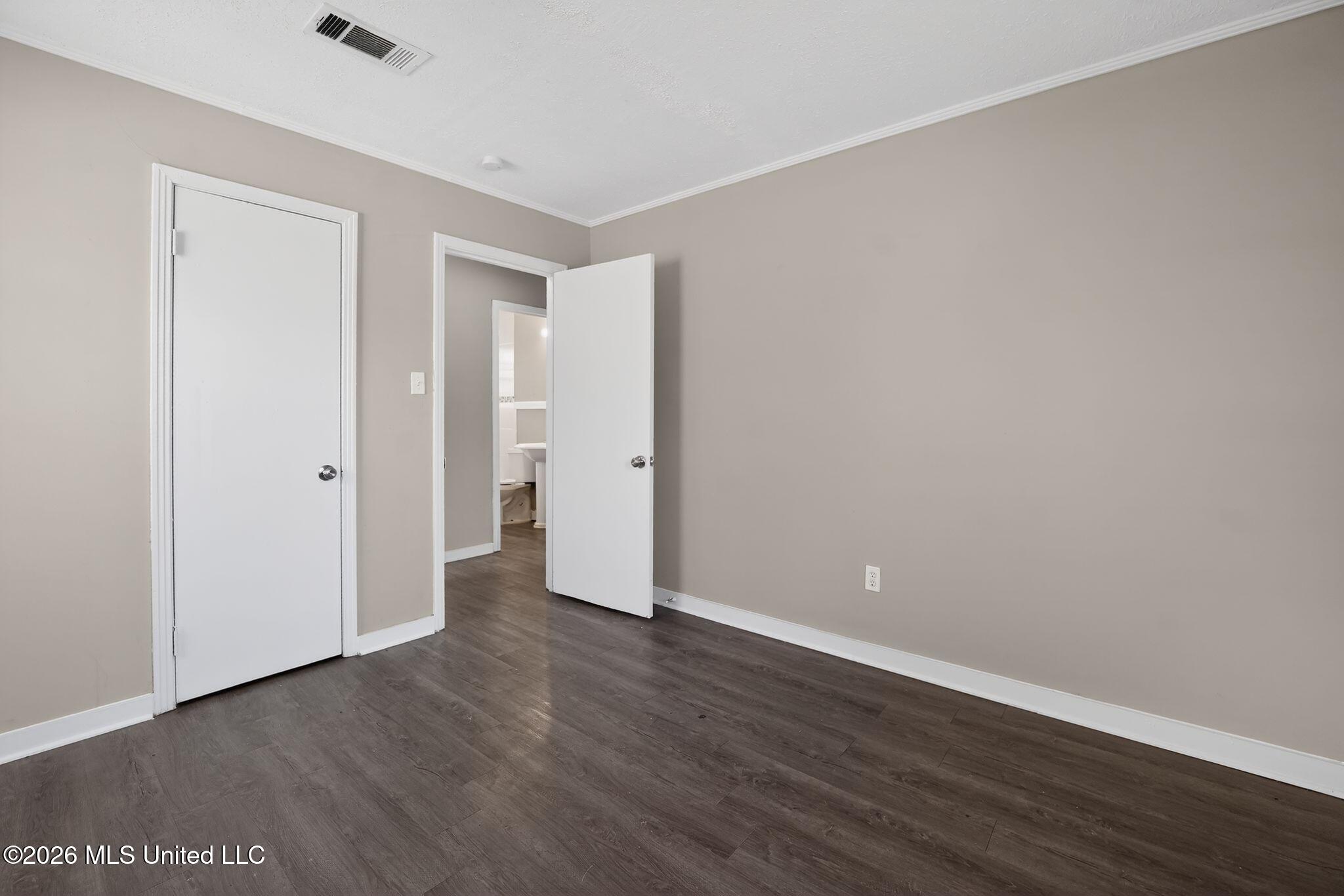 1406 Cadillac Drive Property Photo 29