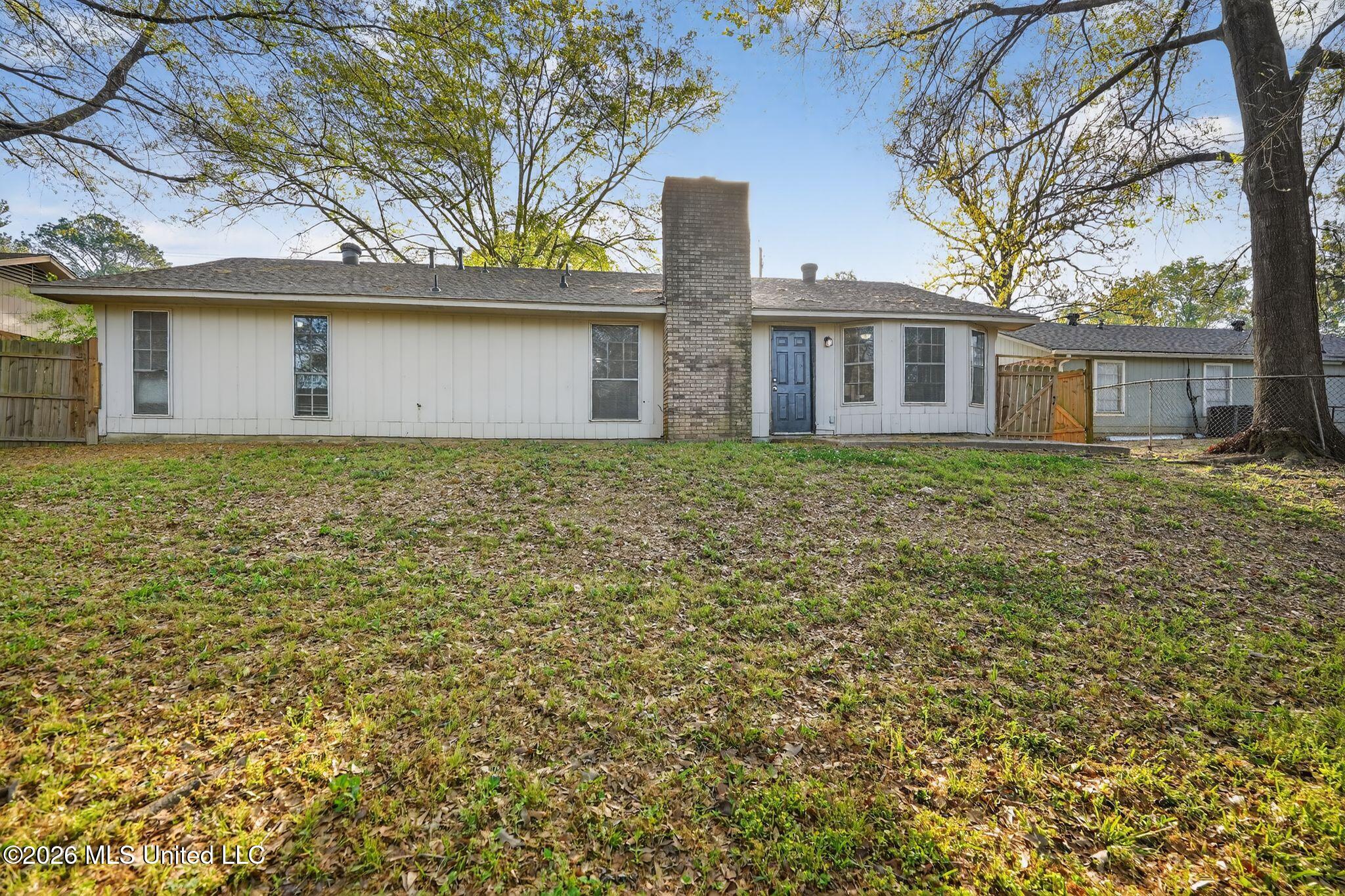 2141 Thousand Oaks Drive Property Photo 1