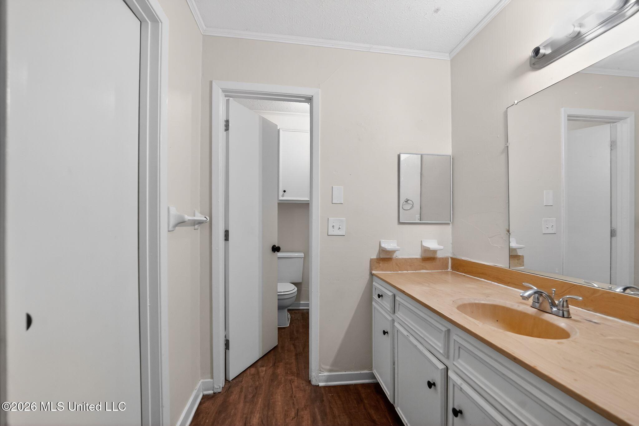2141 Thousand Oaks Drive Property Photo 18