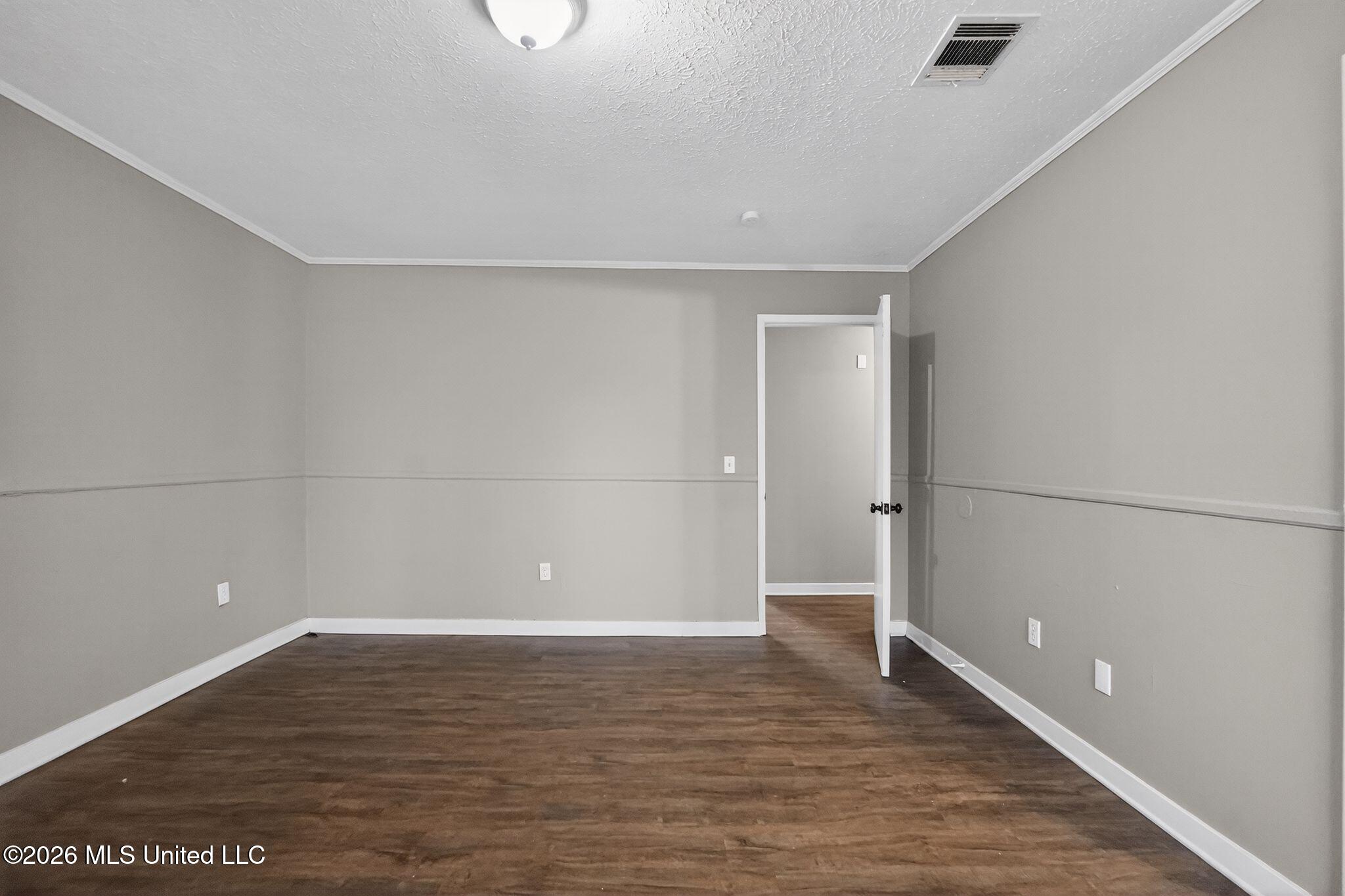 2141 Thousand Oaks Drive Property Photo 24