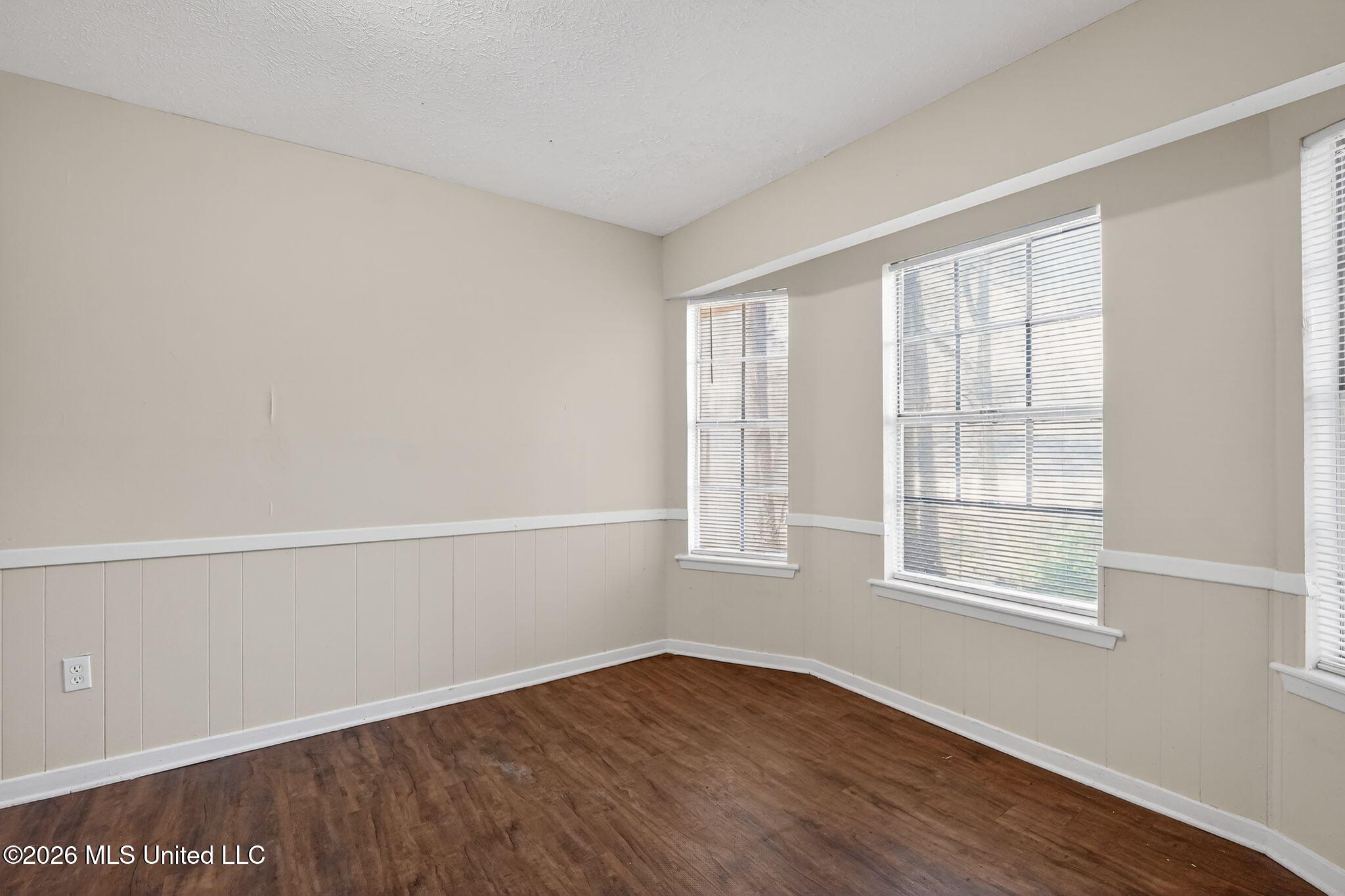 2141 Thousand Oaks Drive Property Photo 26