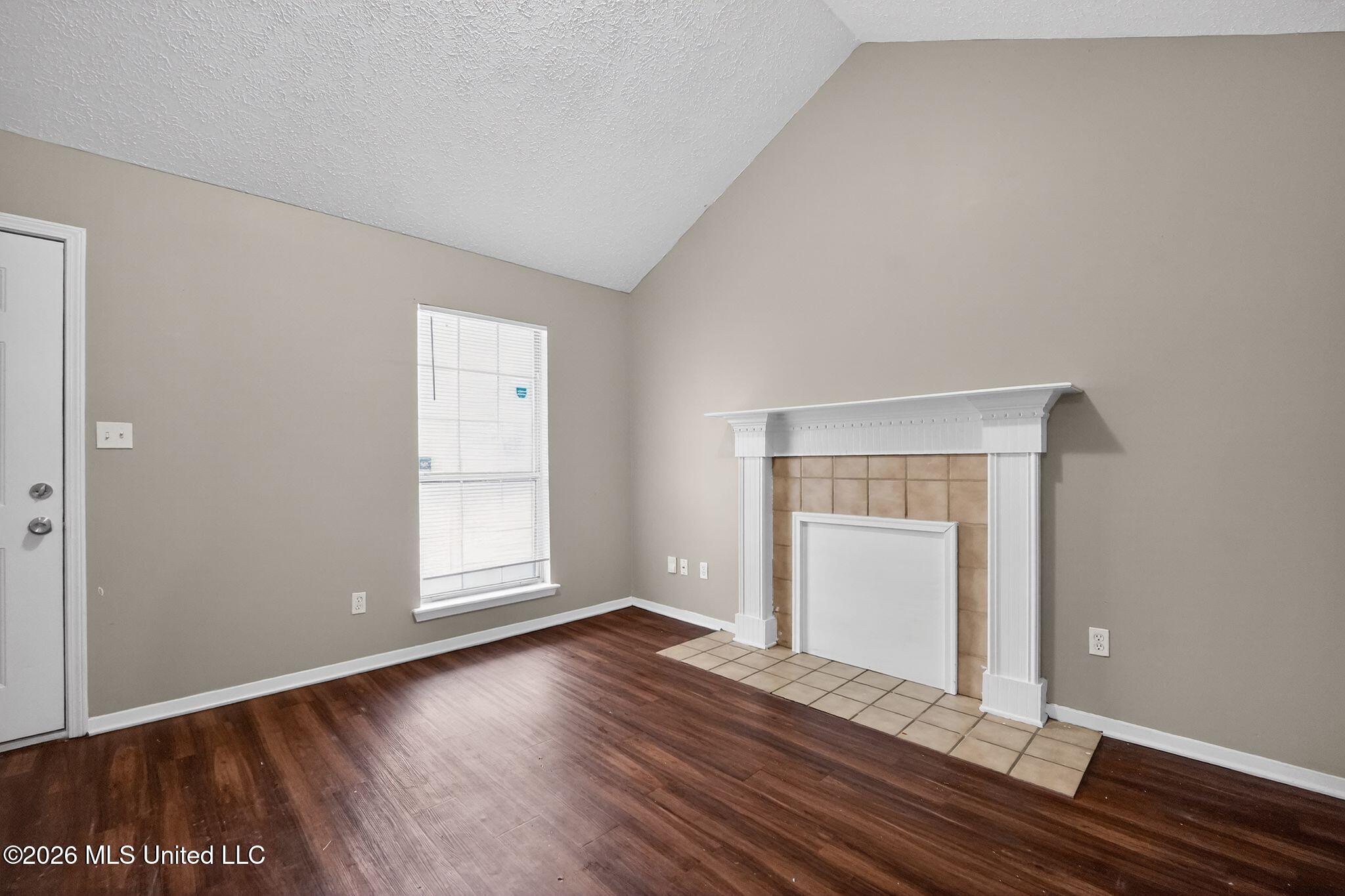 5528 Tiki Lane Property Photo 11