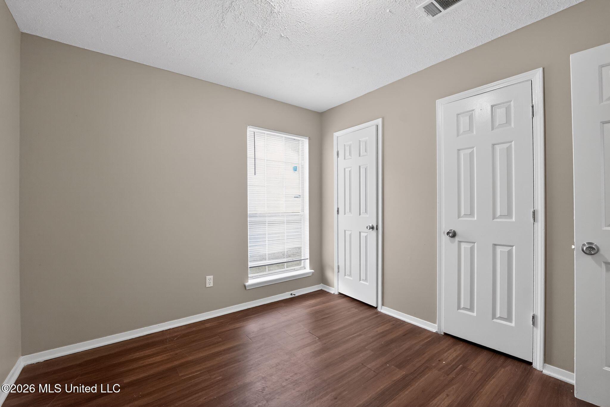 5528 Tiki Lane Property Photo 27