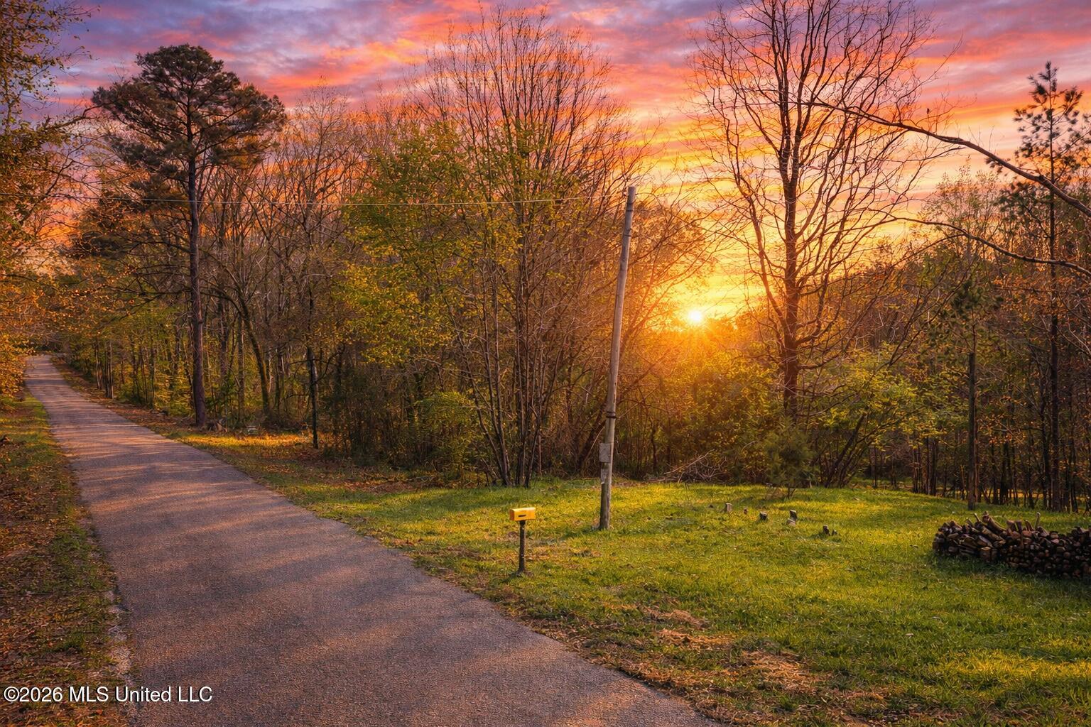 60472 Old Highway 6 Property Photo 1