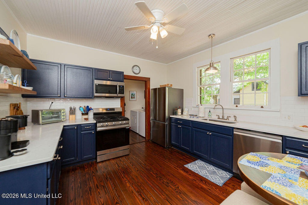 203 Jeff Davis Avenue Property Photo 9