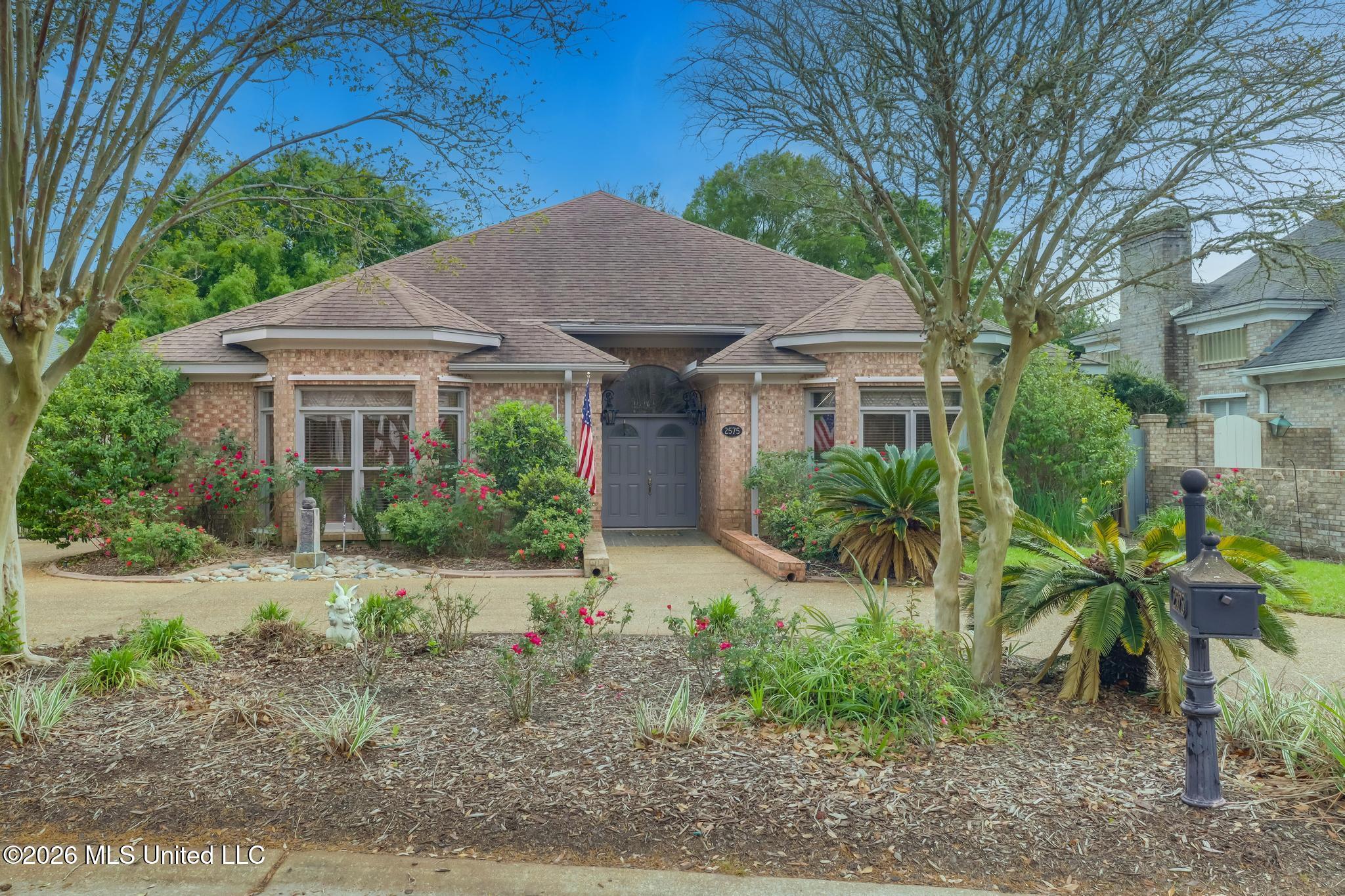 2575 Rue Palafox Property Photo 1