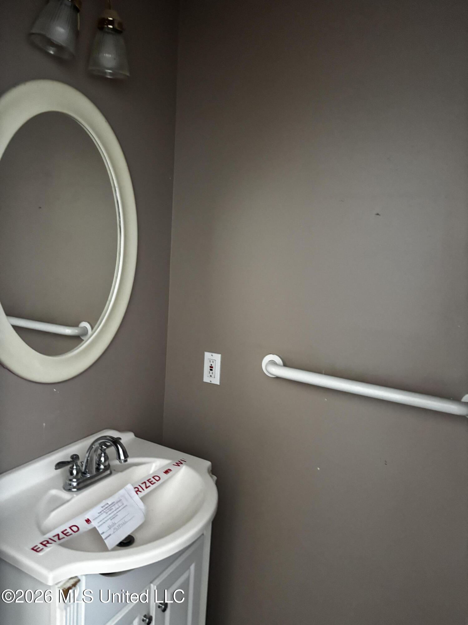 11157 Hidden Creek Drive Property Photo 12