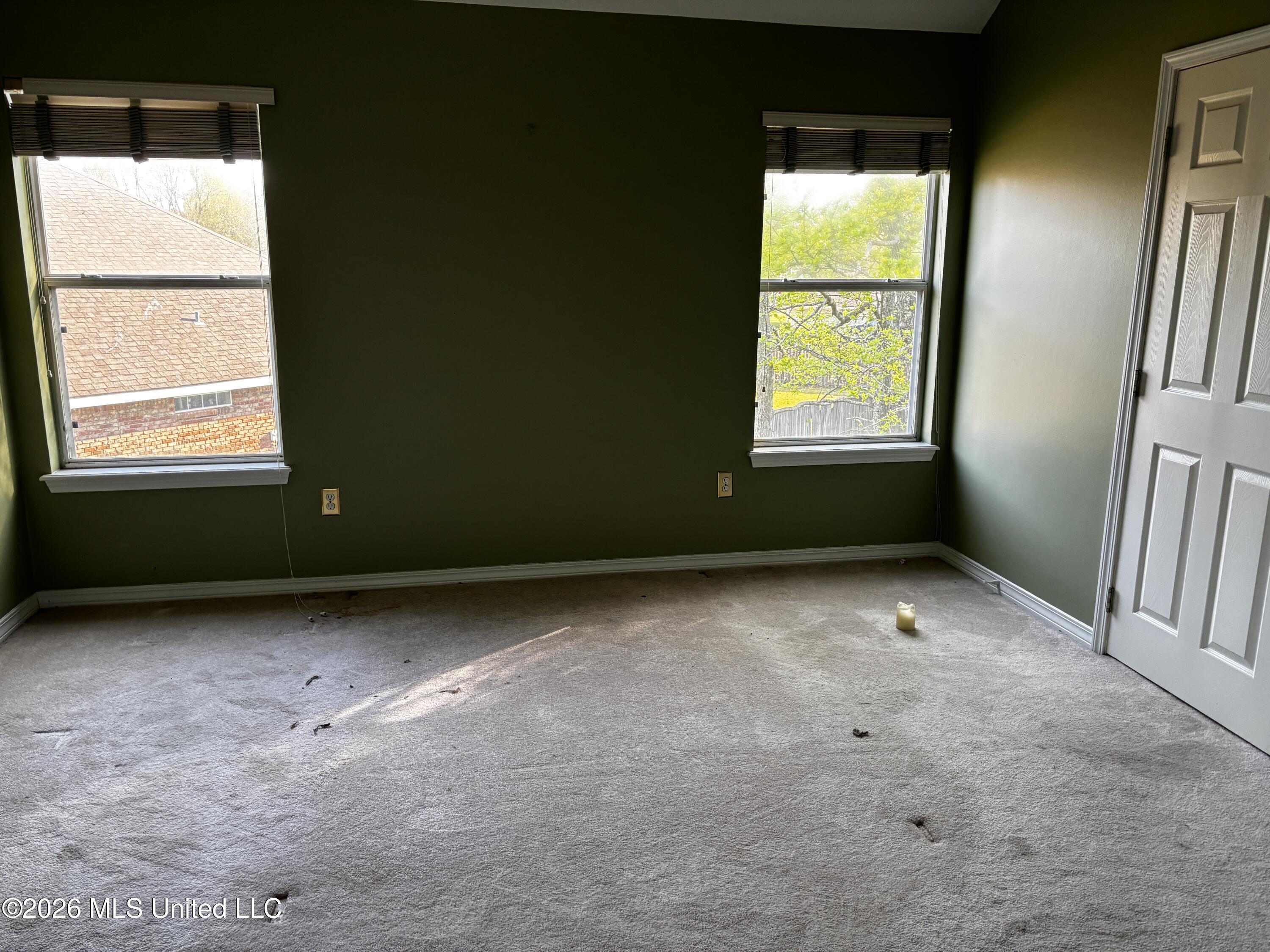 11157 Hidden Creek Drive Property Photo 14