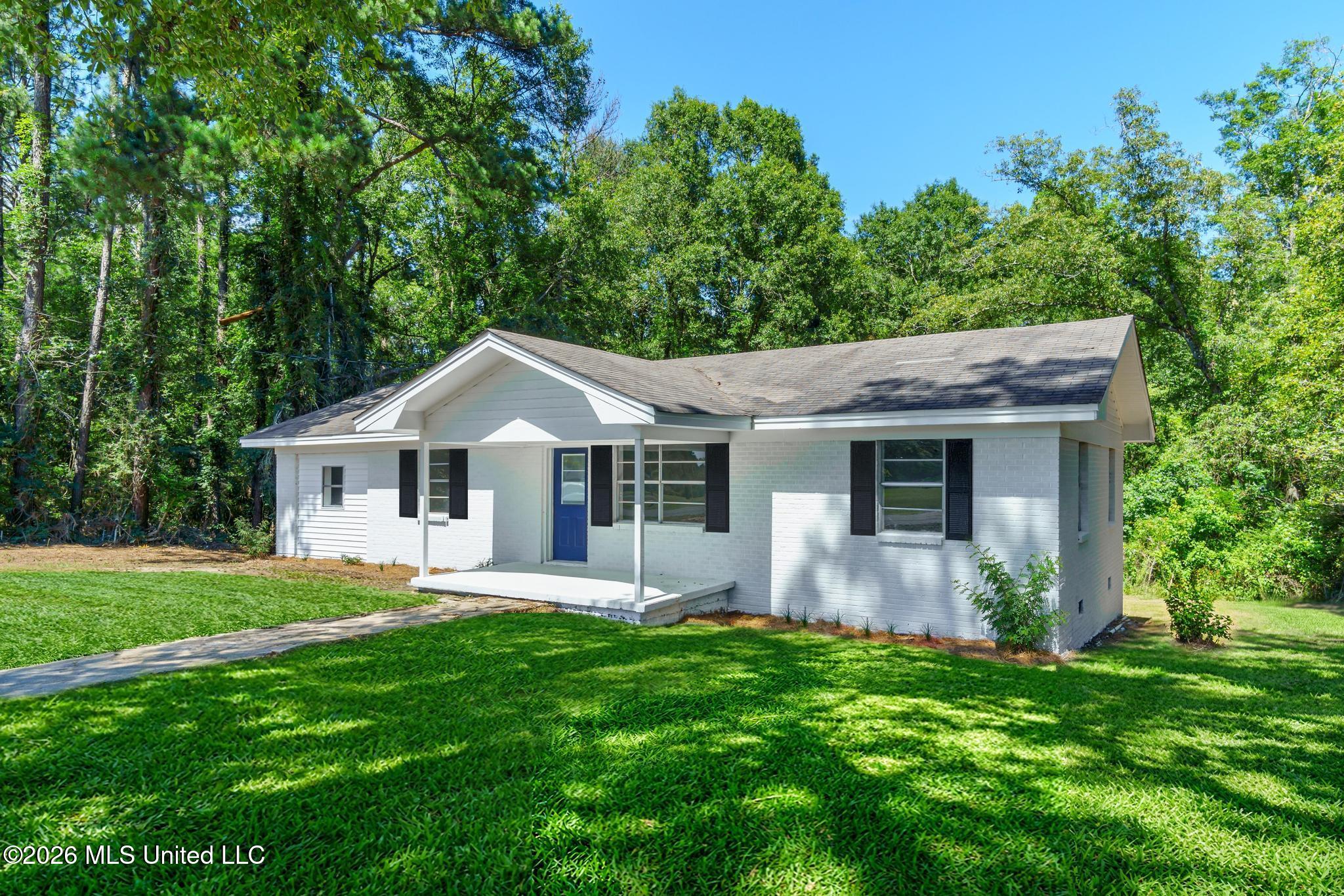 2432 Monroe Road Property Photo 2