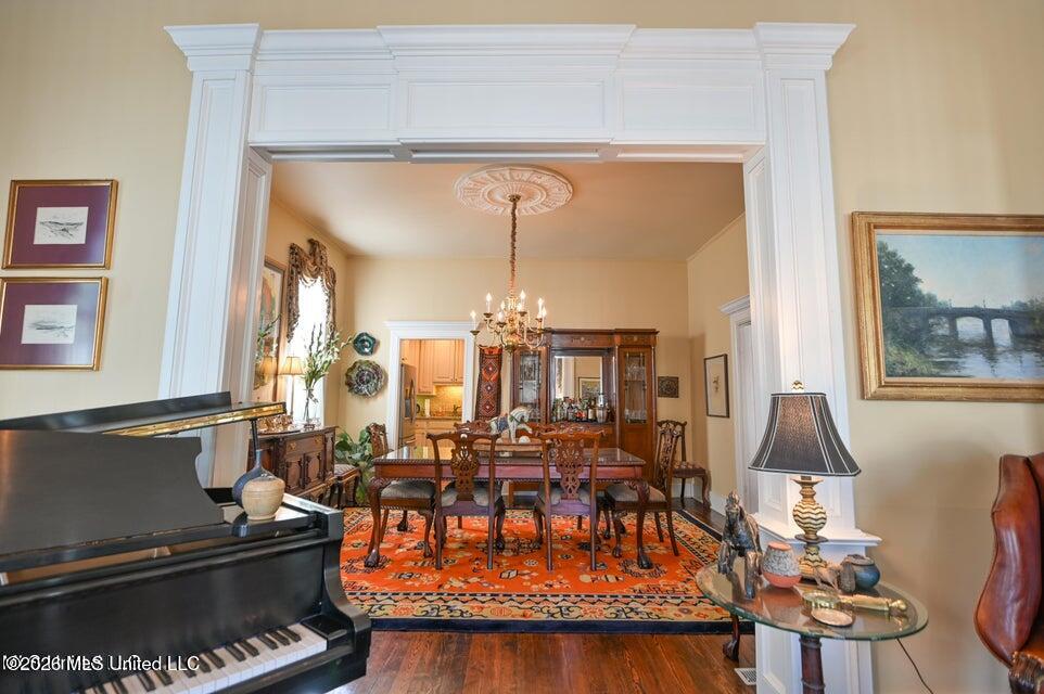 204 Arlington Avenue Property Photo 8