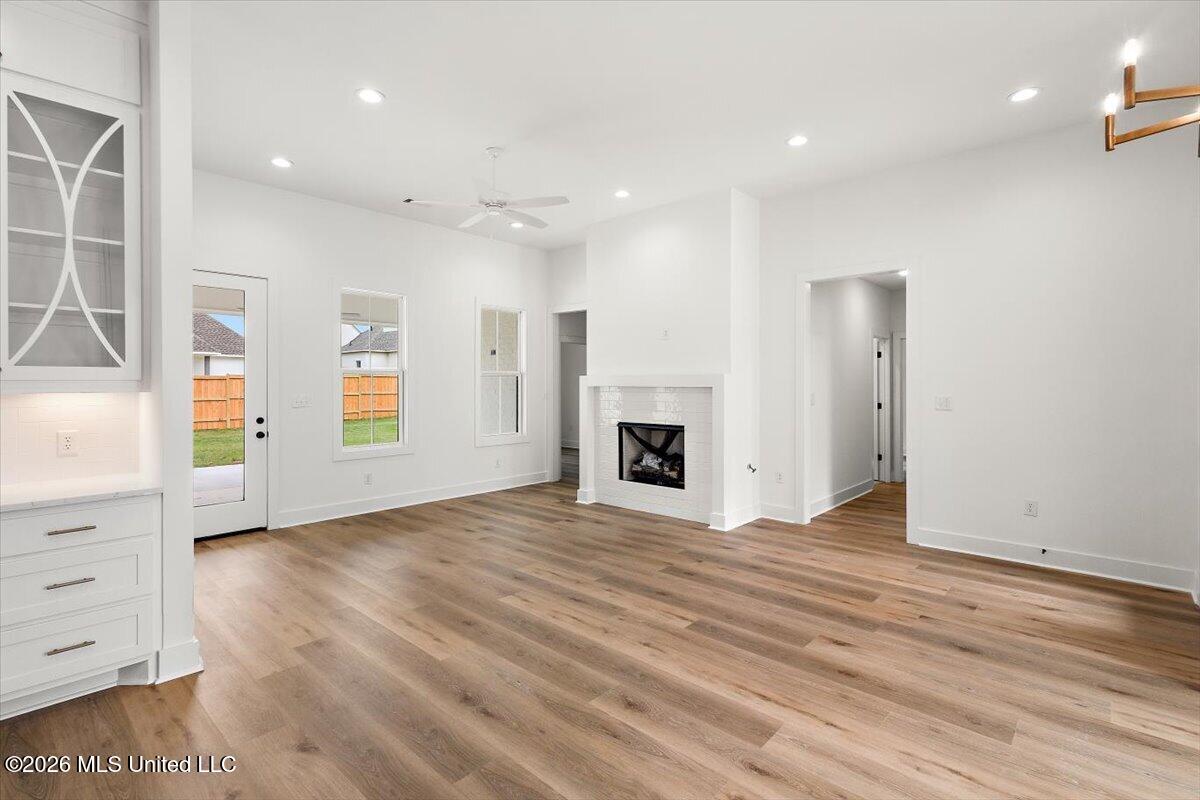 557 Lavender Way Property Photo 8