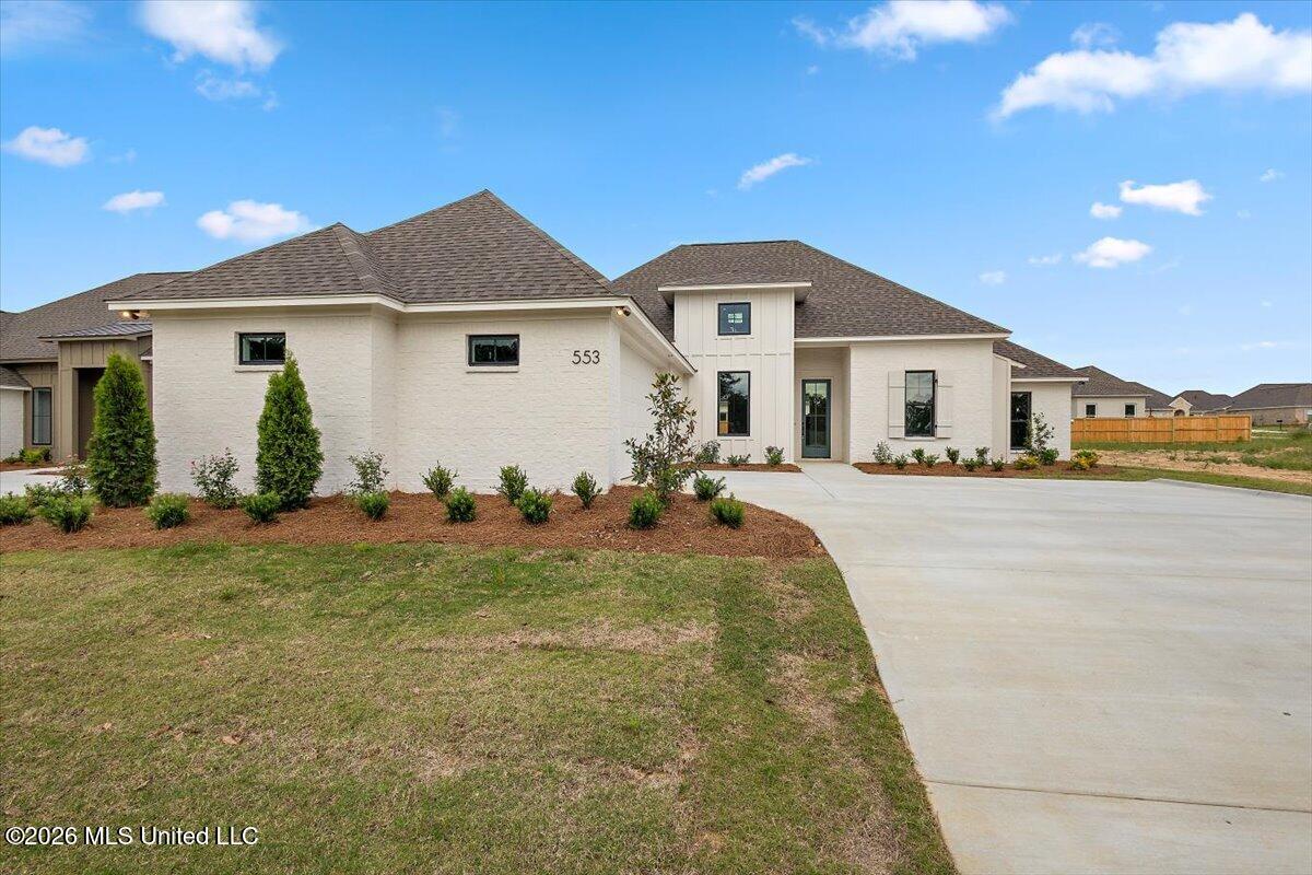 553 Lavender Way Property Photo 2