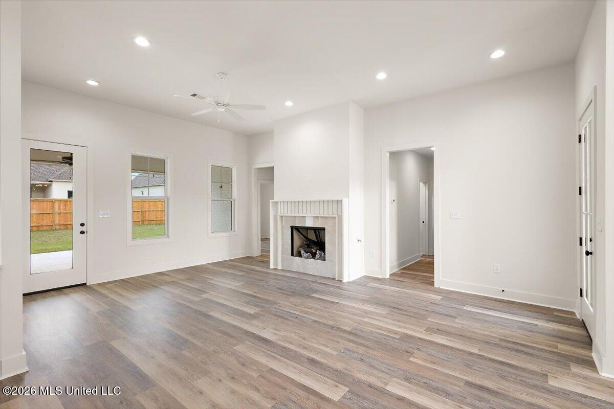 553 Lavender Way Property Photo 6