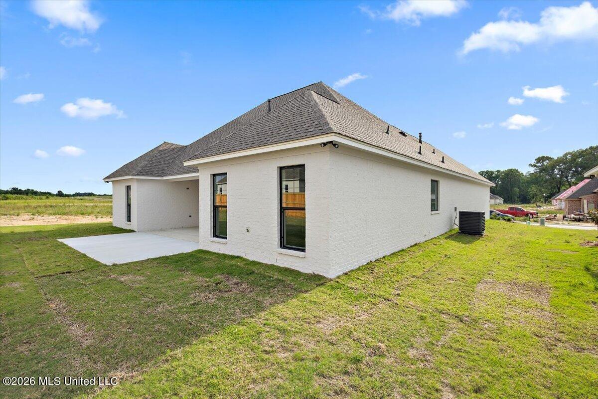 553 Lavender Way Property Photo 35