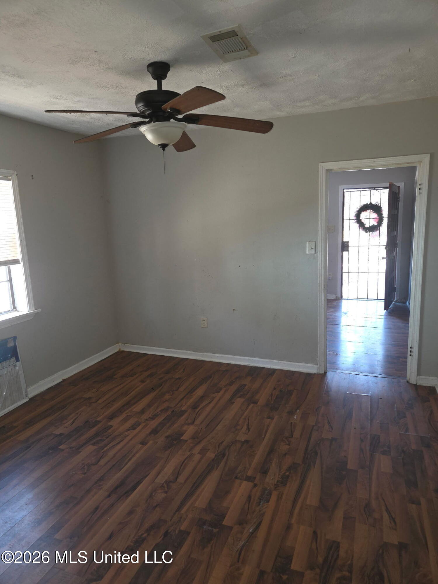 870 Crawford Street Property Photo 5