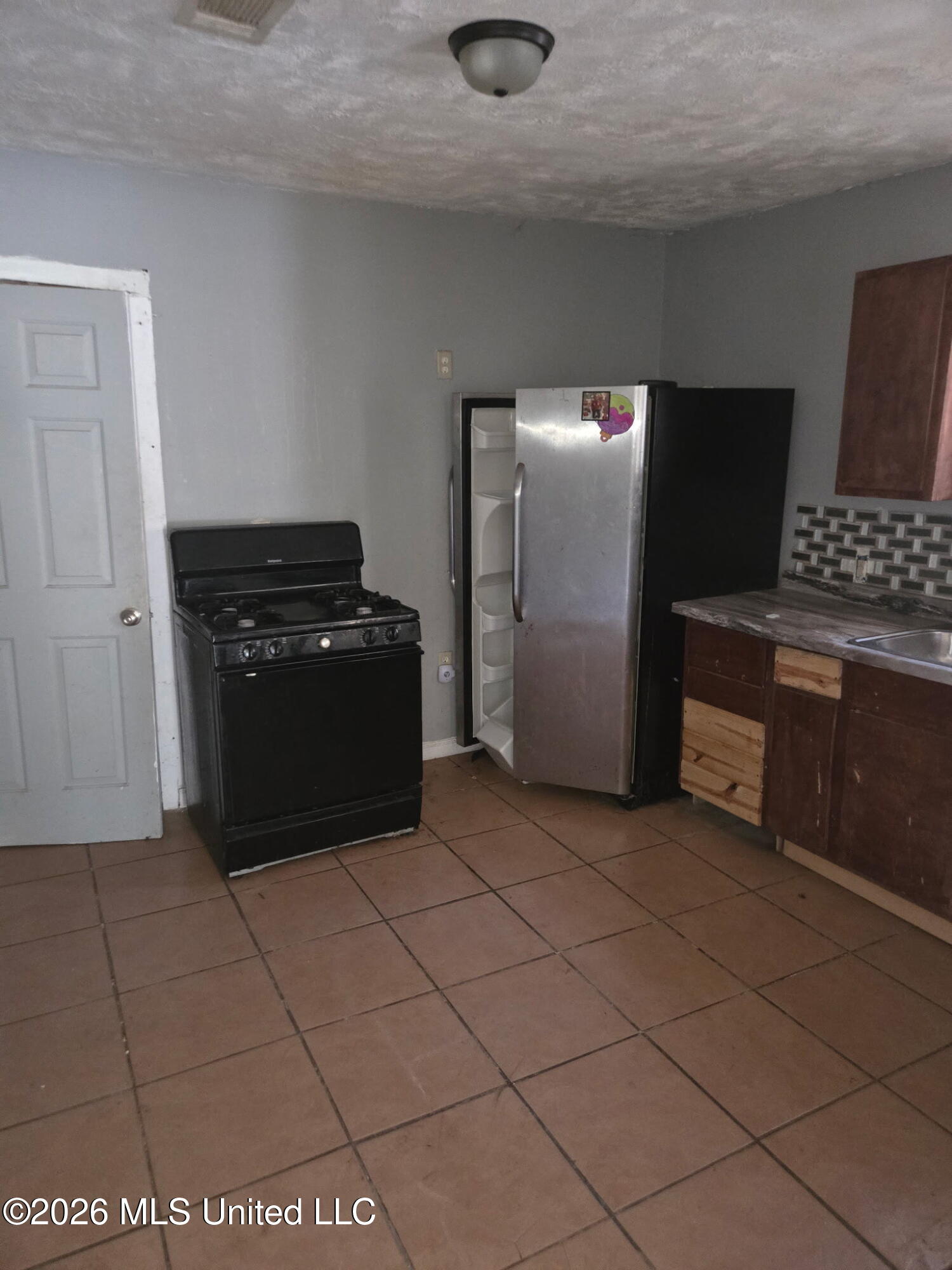 870 Crawford Street Property Photo 6