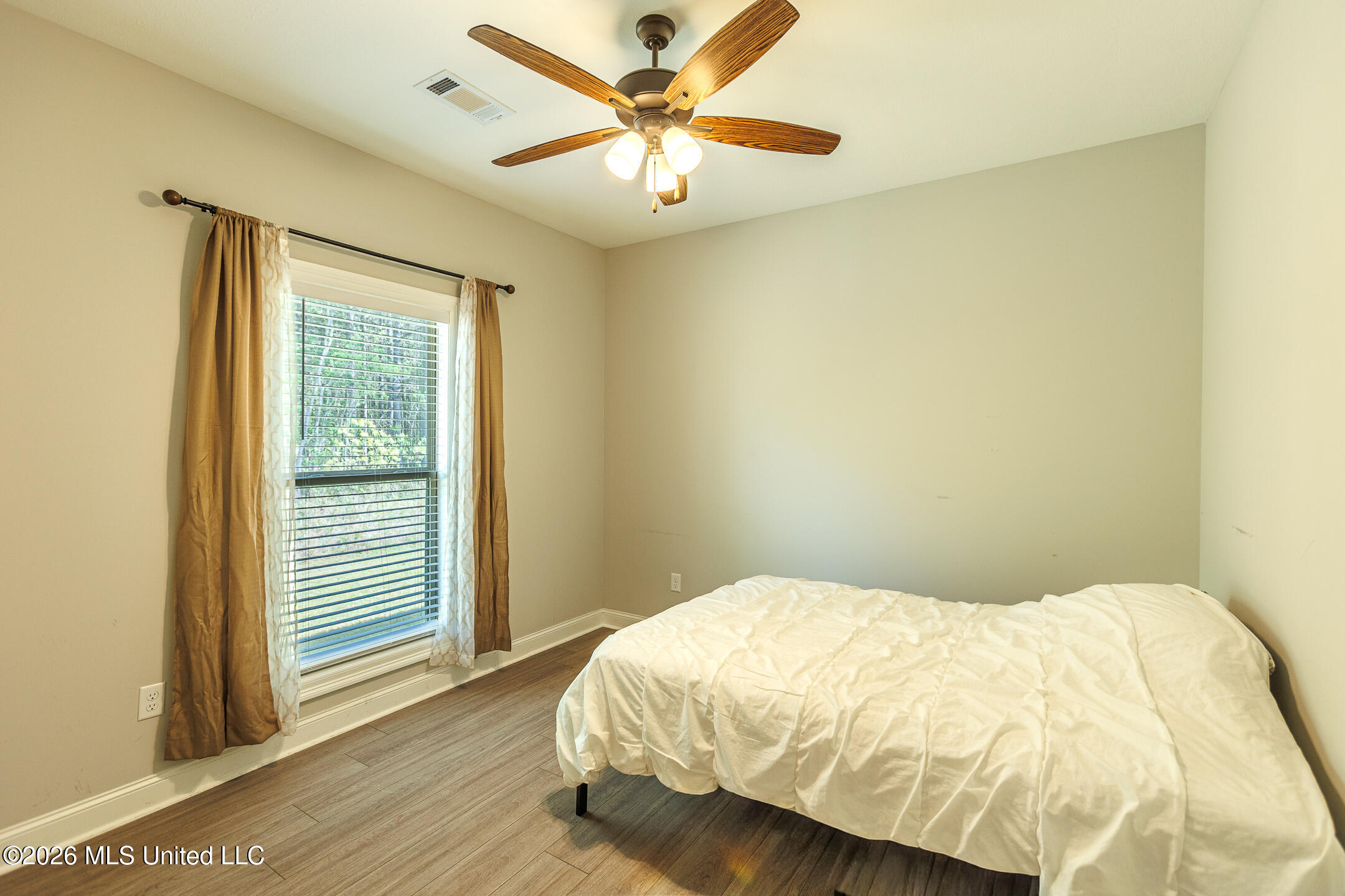 554 Birchwood Boulevard Property Photo 15