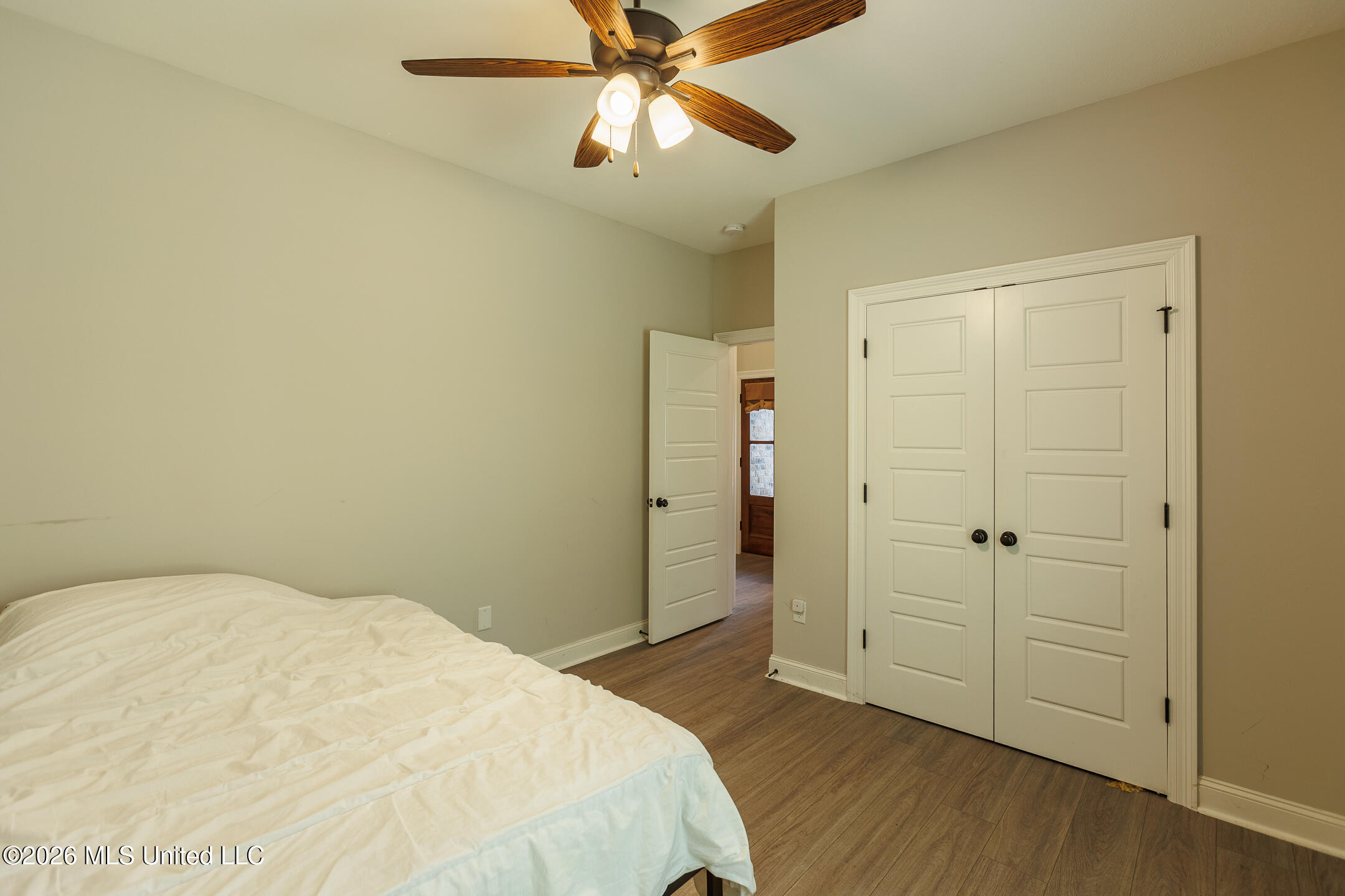 554 Birchwood Boulevard Property Photo 16