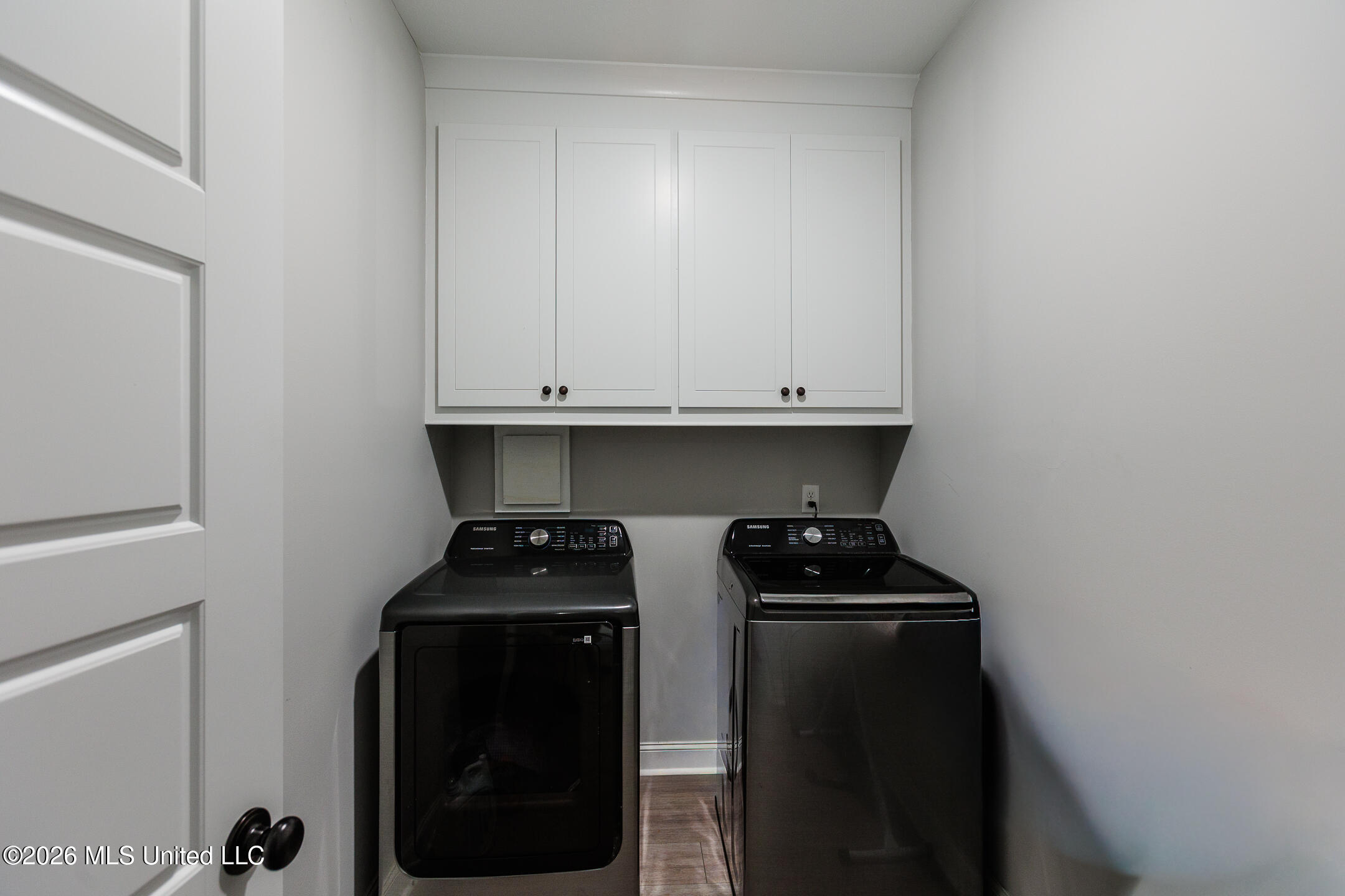 554 Birchwood Boulevard Property Photo 20