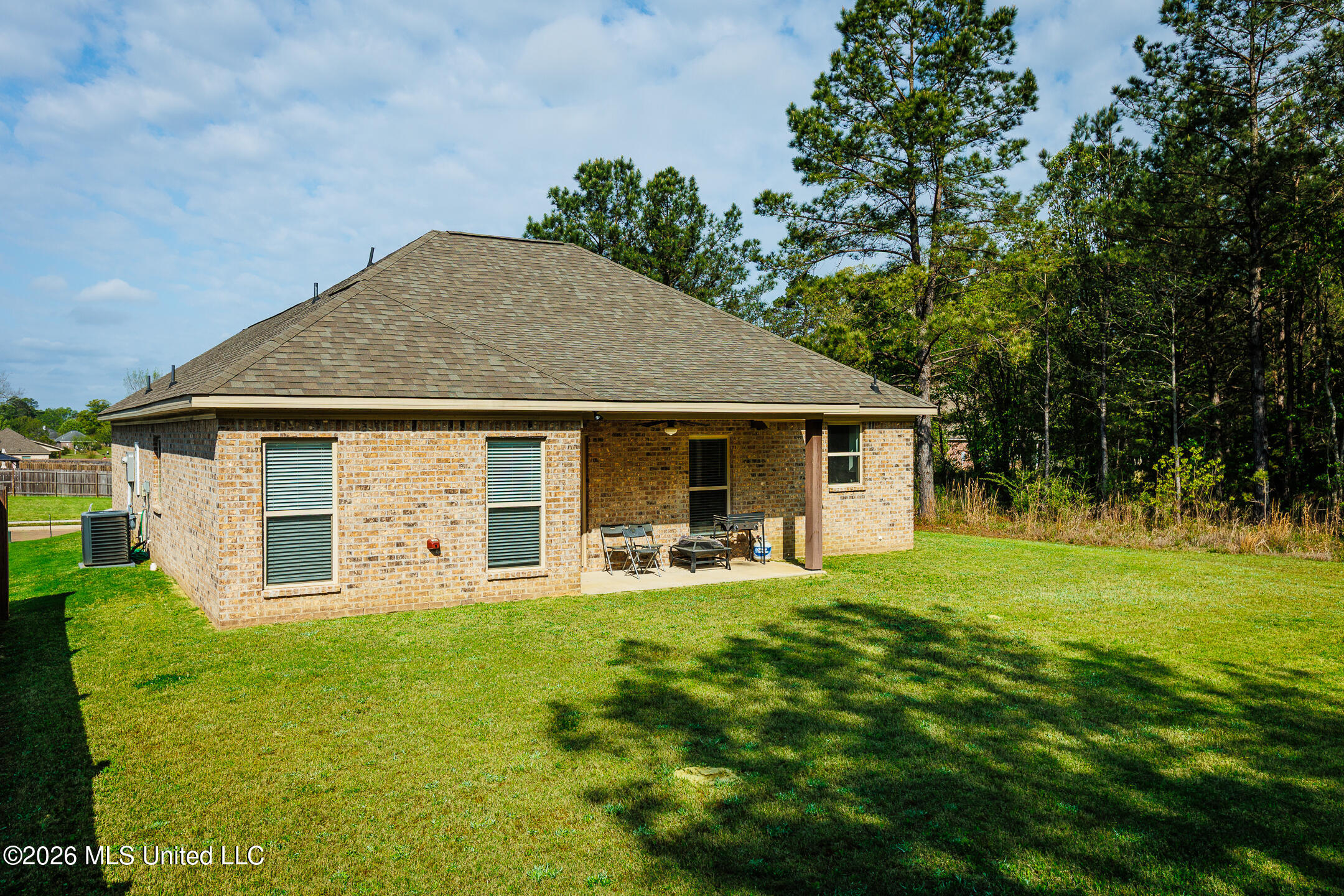 554 Birchwood Boulevard Property Photo 23