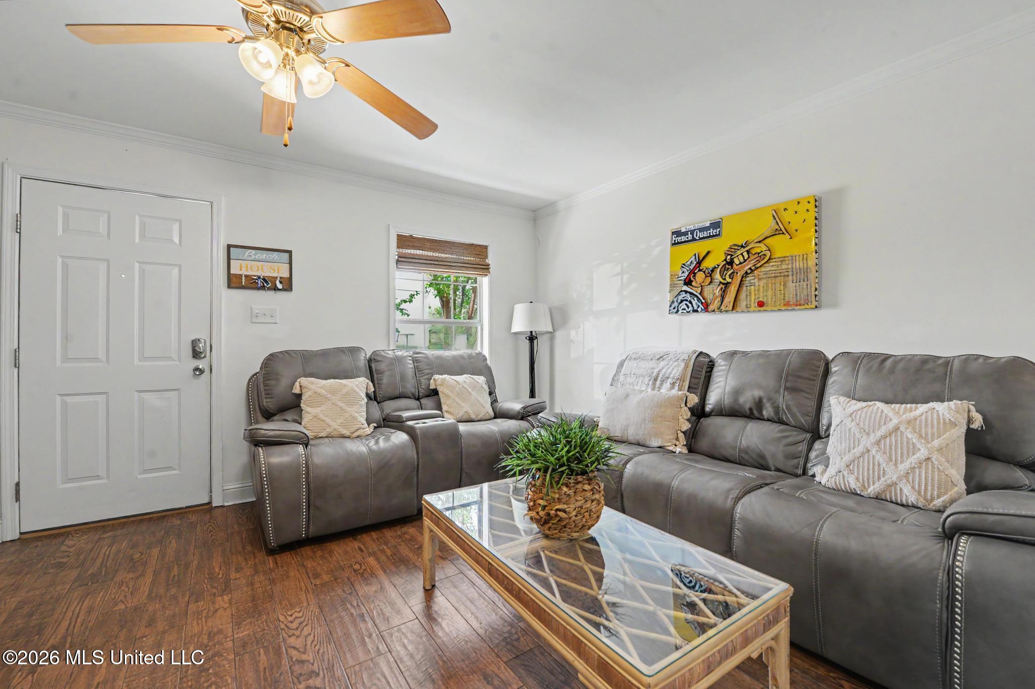 105 Demontluzin Avenue Property Photo 3