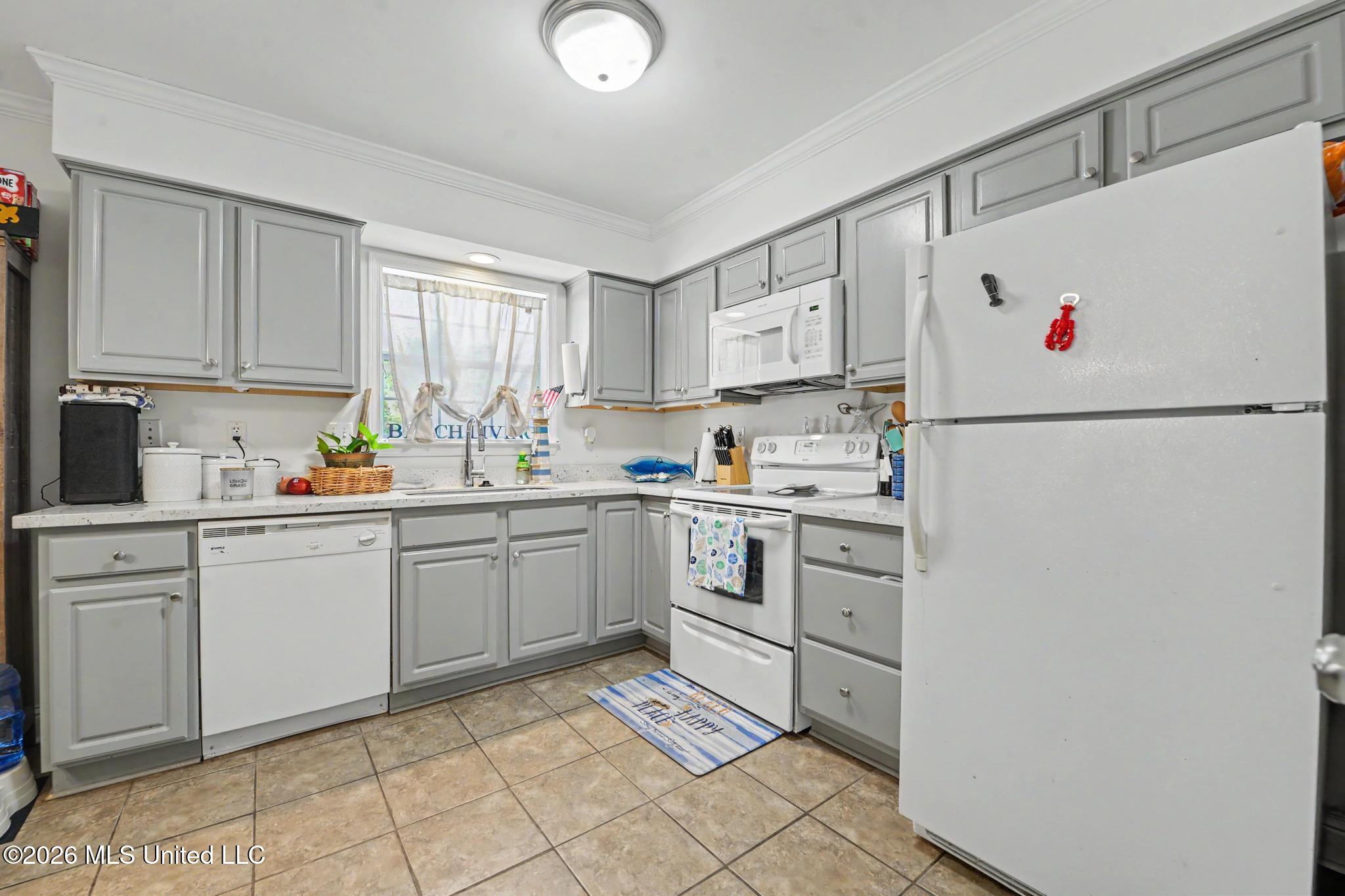 105 Demontluzin Avenue Property Photo 7