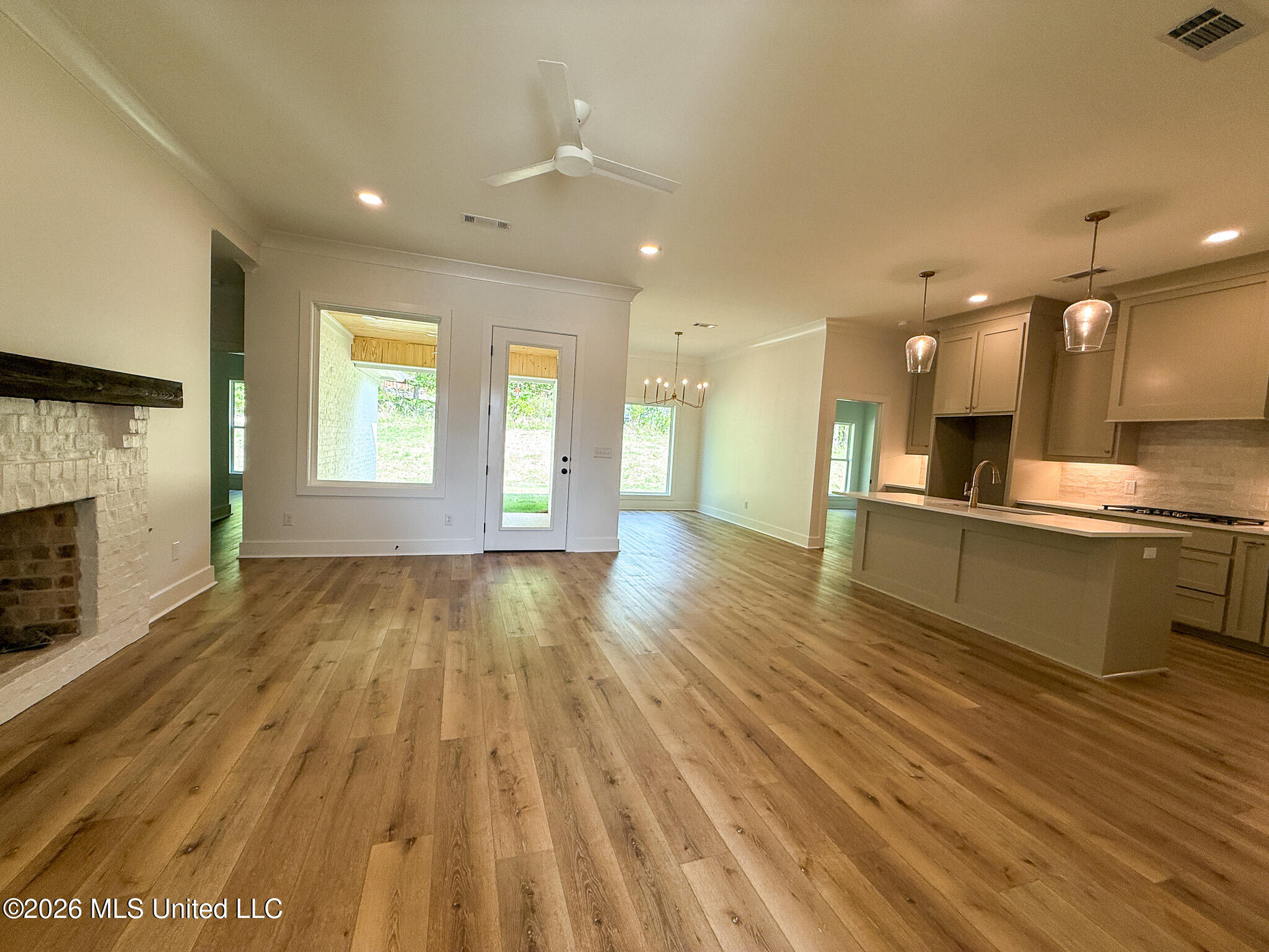 350 Oakville Circle Property Photo 10