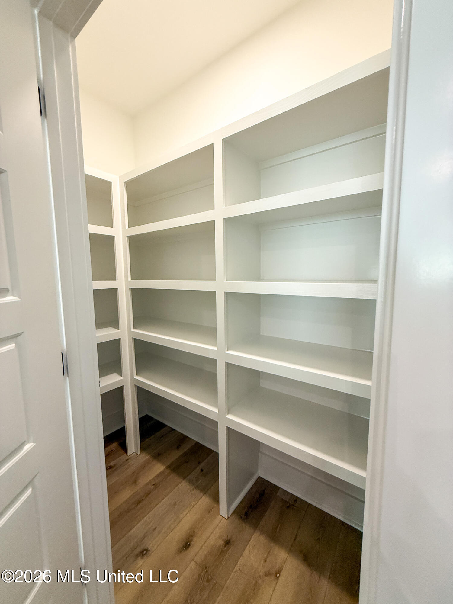 350 Oakville Circle Property Photo 11