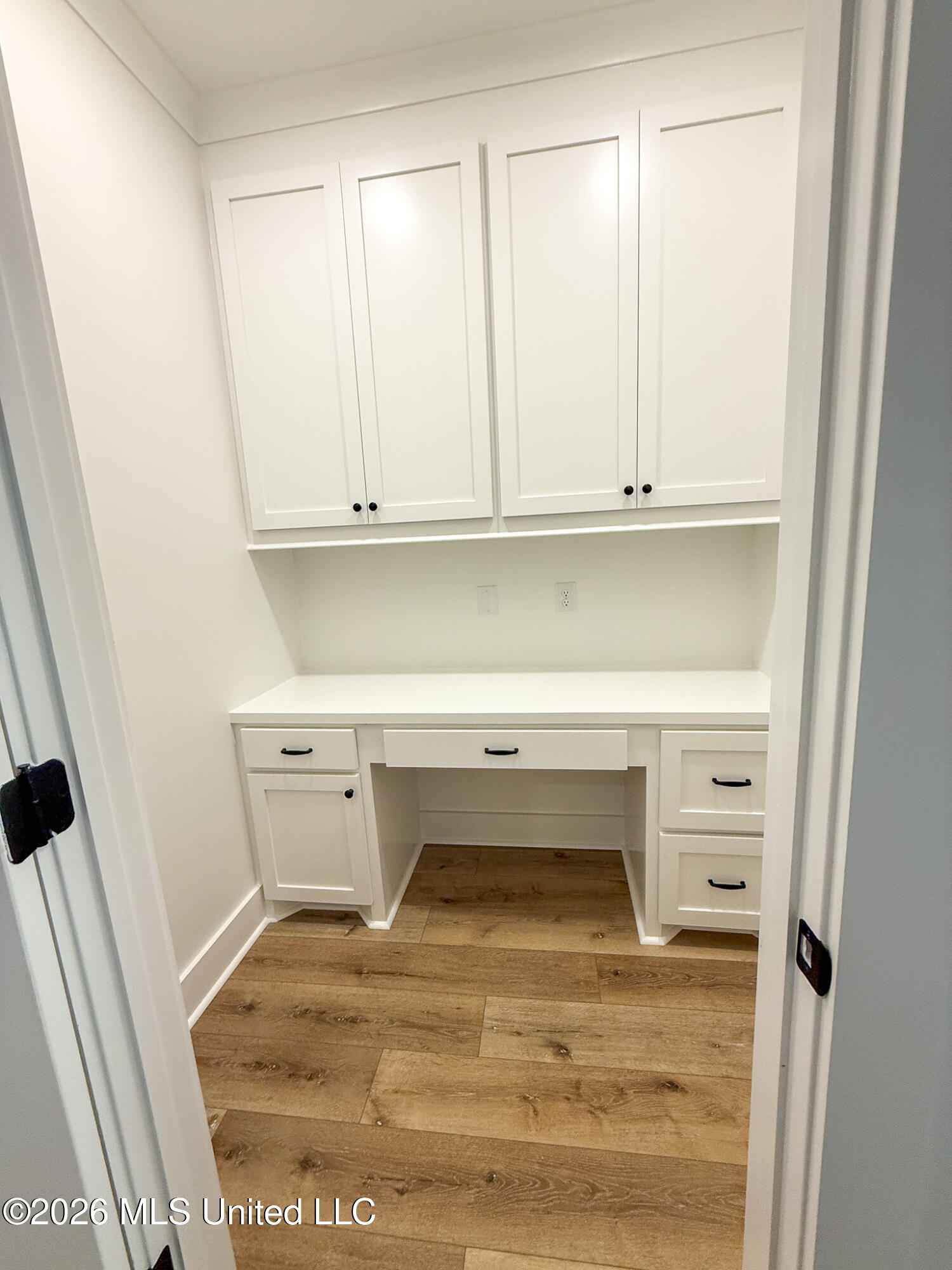 350 Oakville Circle Property Photo 13