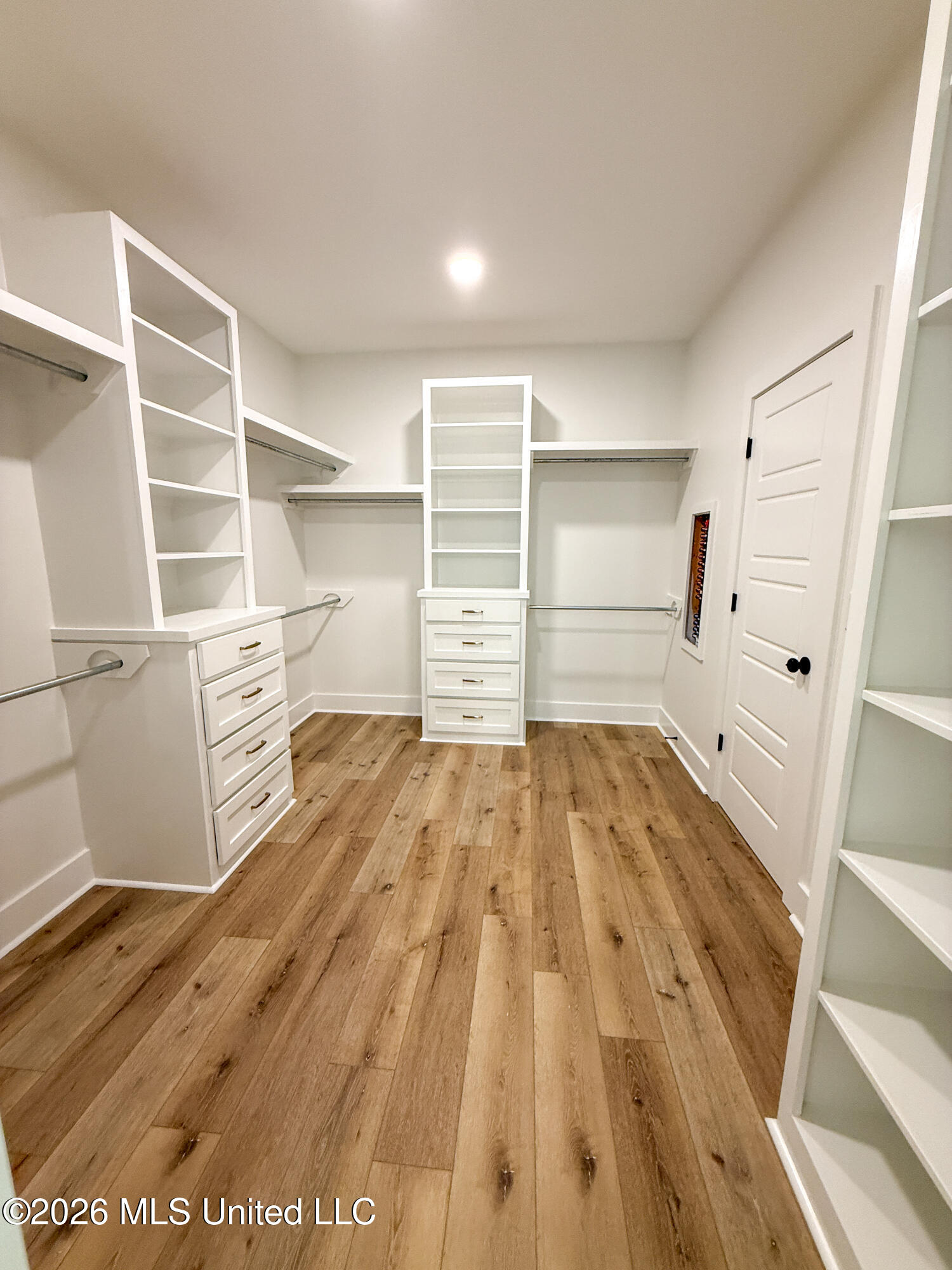 350 Oakville Circle Property Photo 14