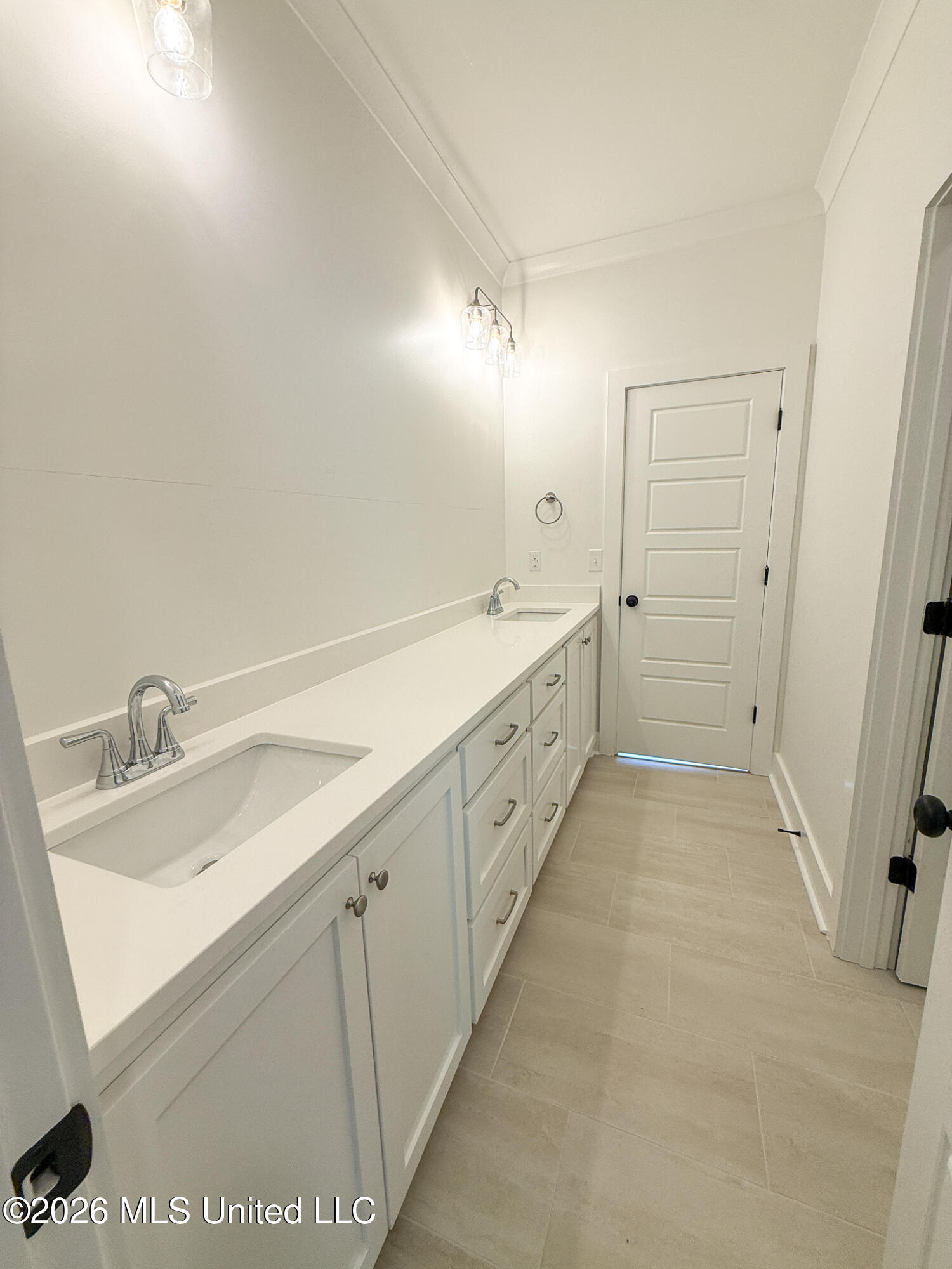 350 Oakville Circle Property Photo 25