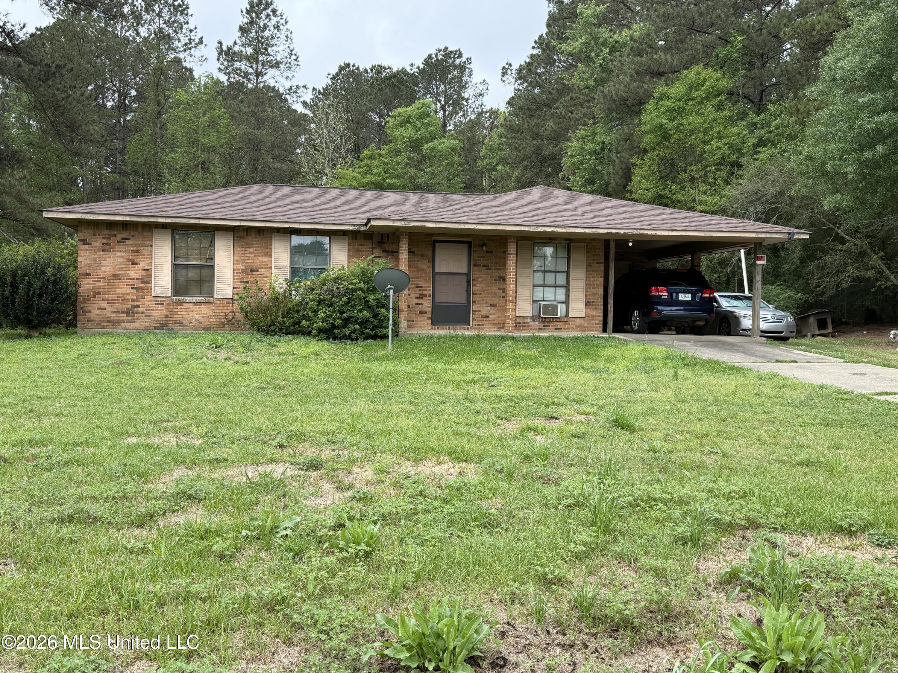 747 Kirklin Road Property Photo 1