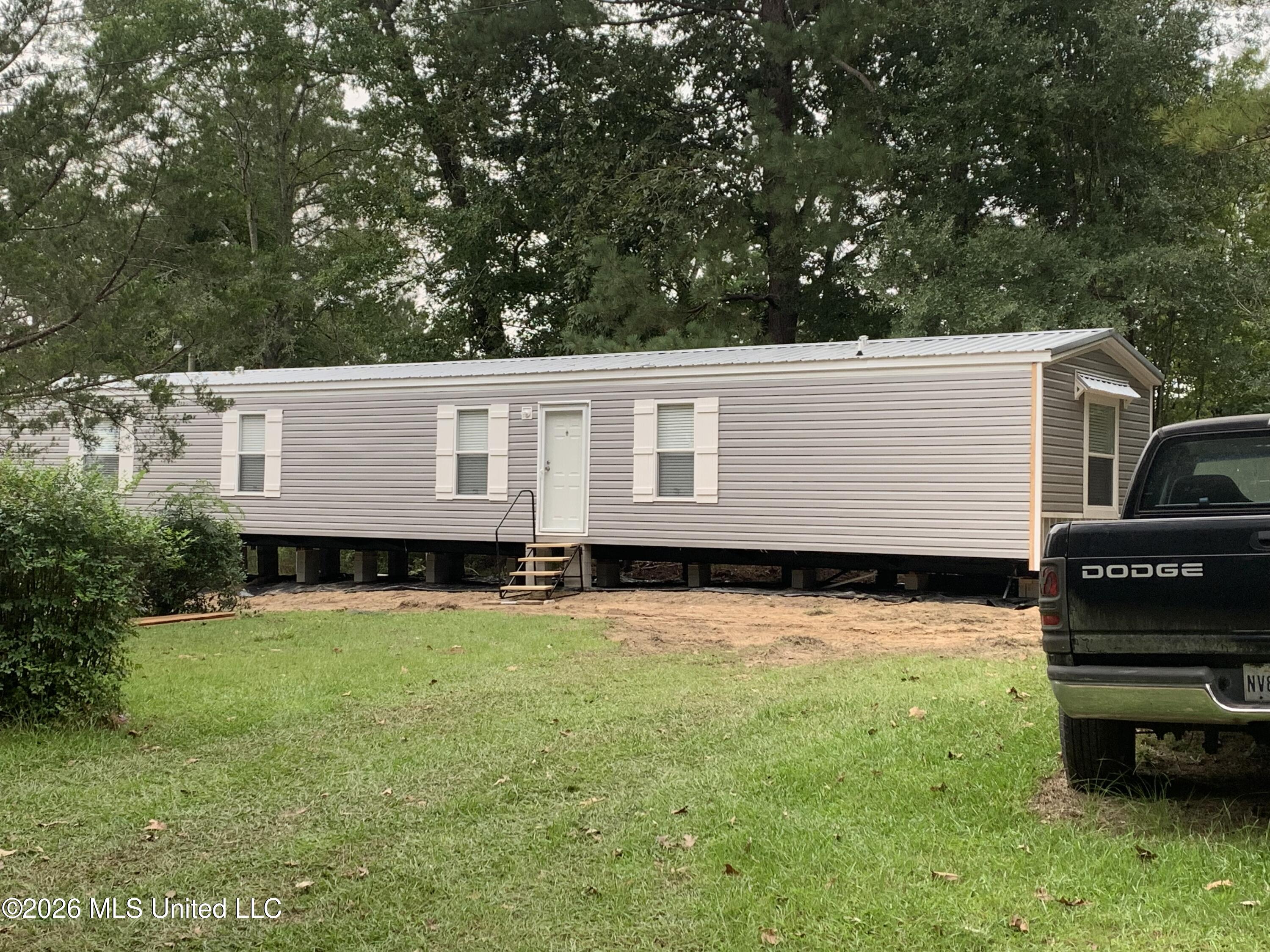 487 Grennie Morrow Road Property Photo 1